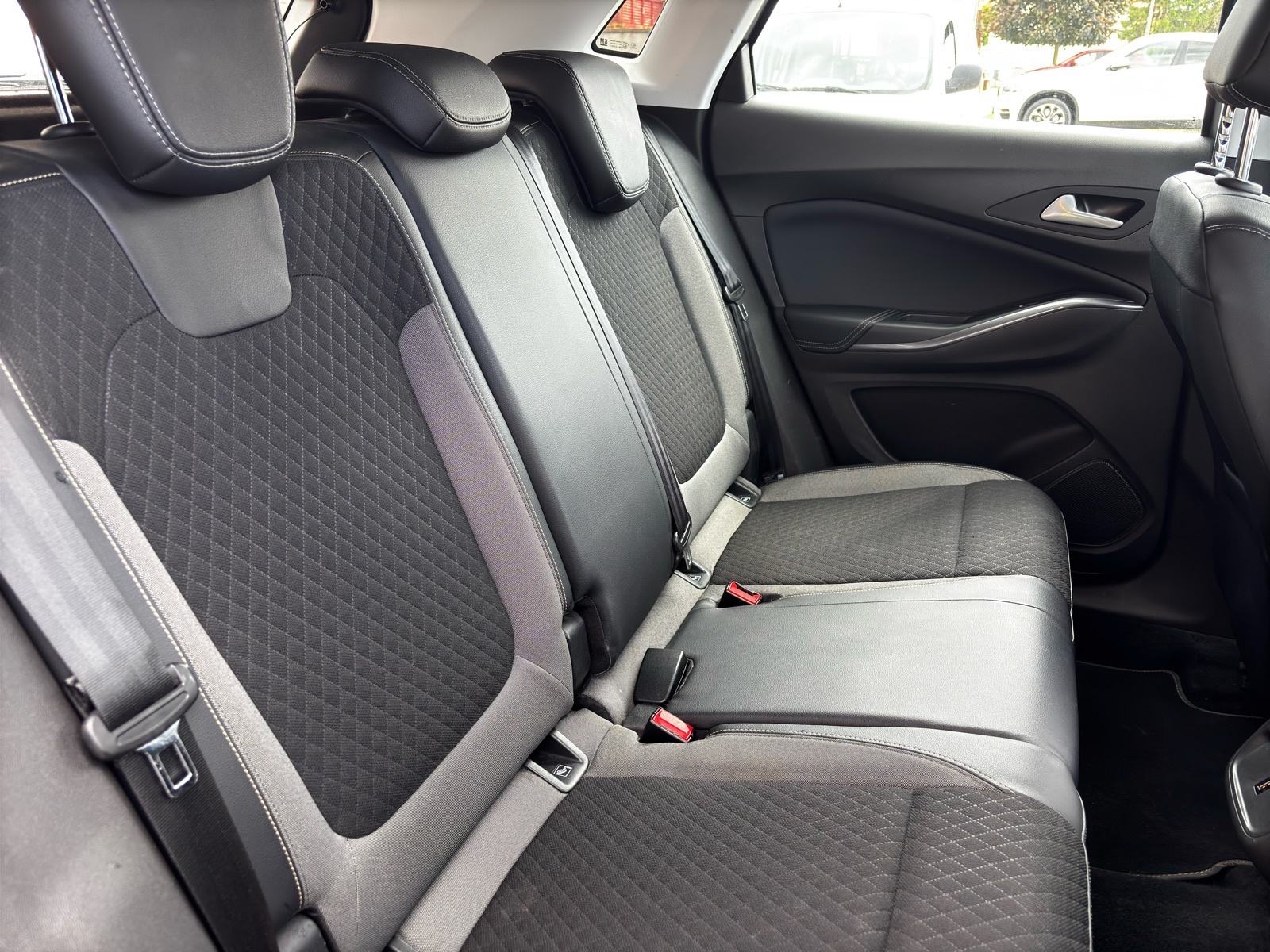 Opel Grandland 1.2 EcoTec - Reg 4/27,LED SVJETLA, NAVIGACIJA, CARPLAY, fotografija 11
