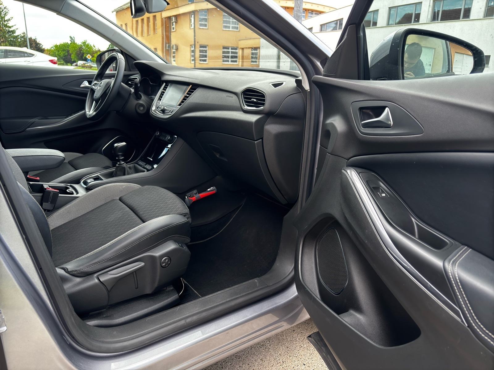 Opel Grandland 1.2 EcoTec - Reg 4/27,LED SVJETLA, NAVIGACIJA, CARPLAY, fotografija 14