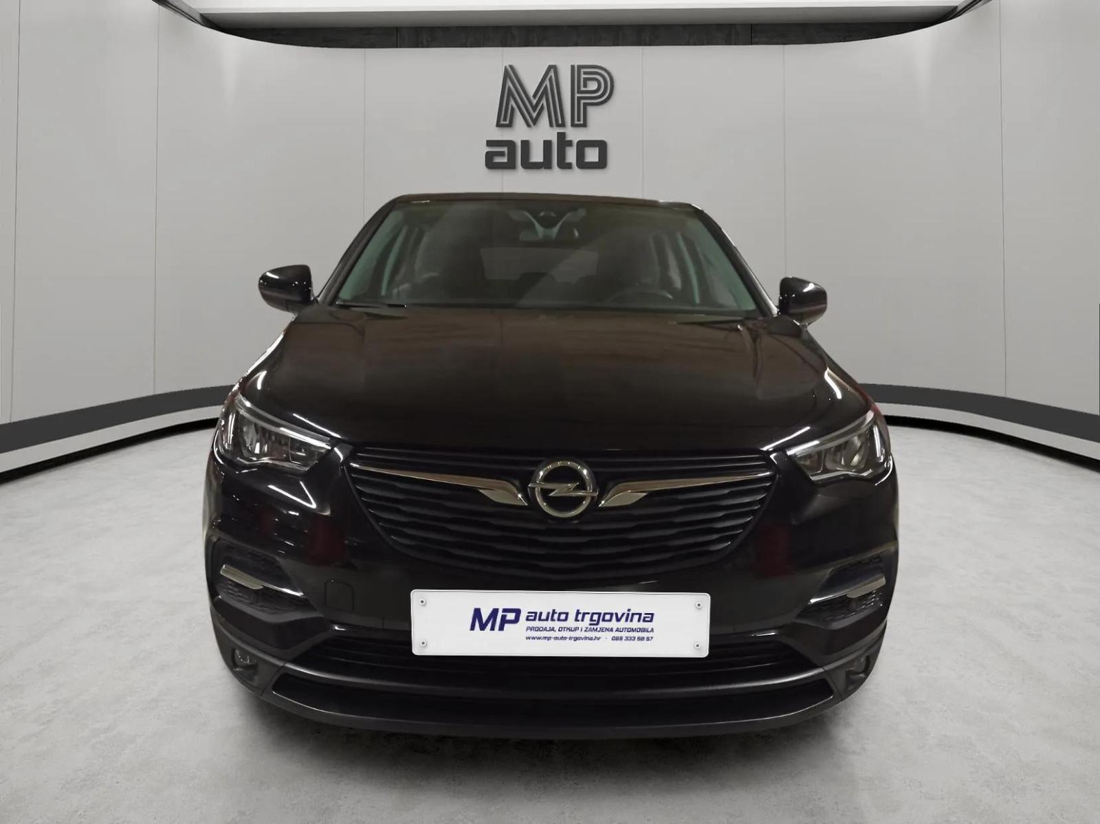 Opel Grandland 1,2 Turbo, fotografija 7