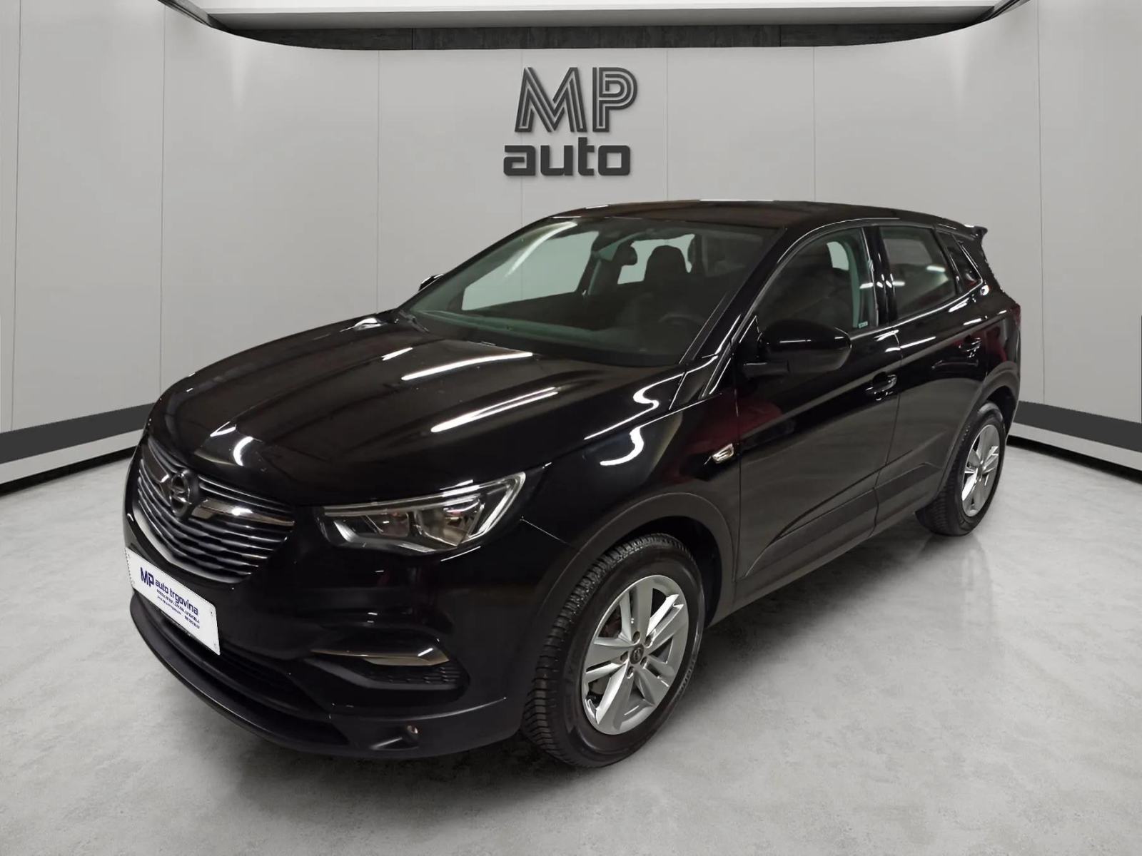 Opel Grandland 1,2 Turbo, fotografija 8