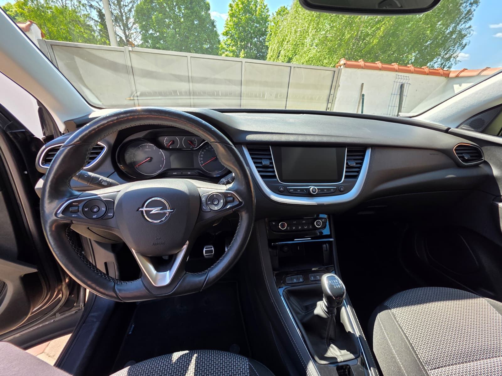Opel Grandland X 1,2 Turbo 2021, fotografija 2