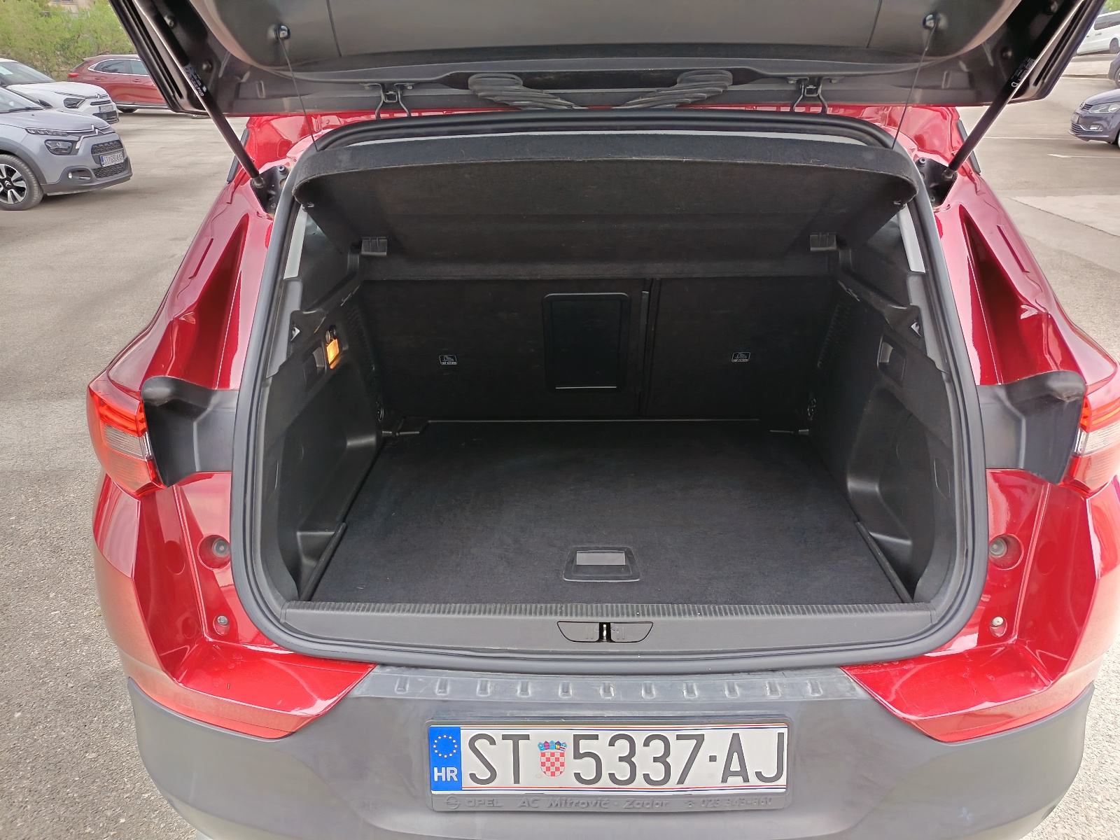 Opel Grandland 1,2T Innovation A/T, fotografija 12