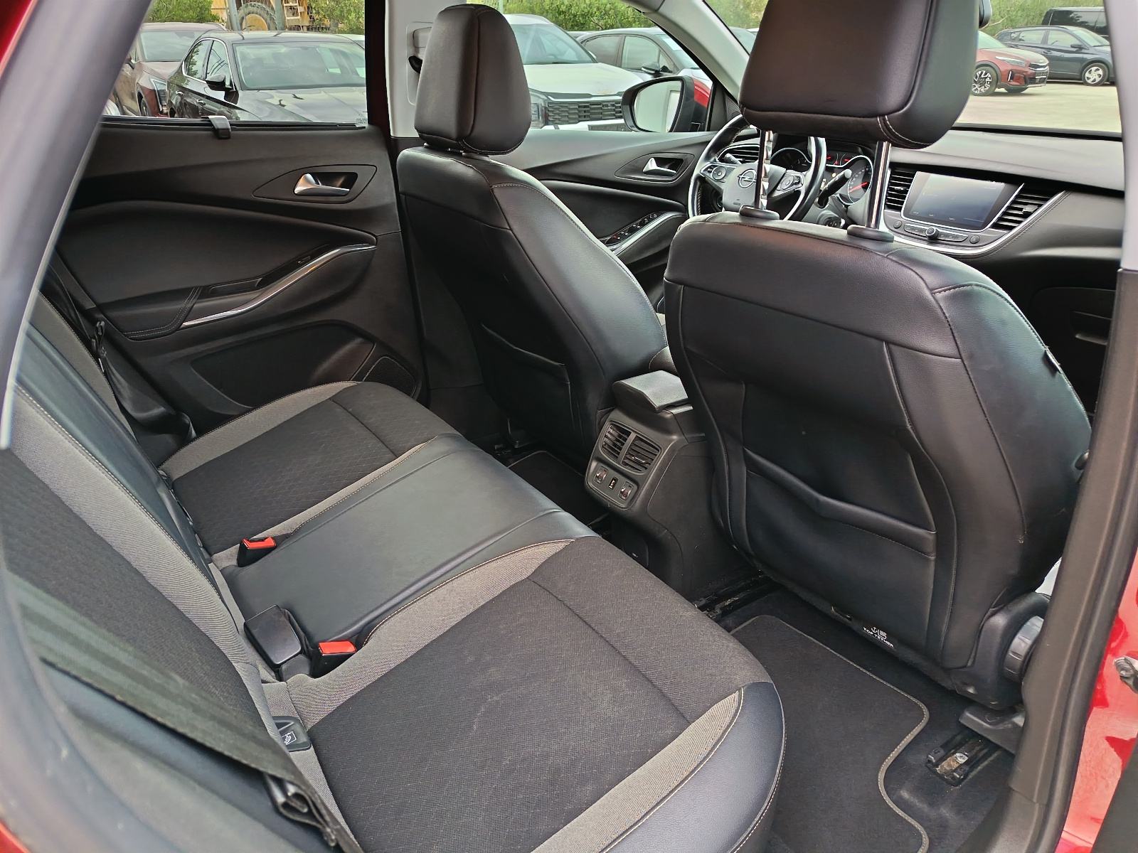 Opel Grandland 1,2T Innovation A/T, fotografija 10