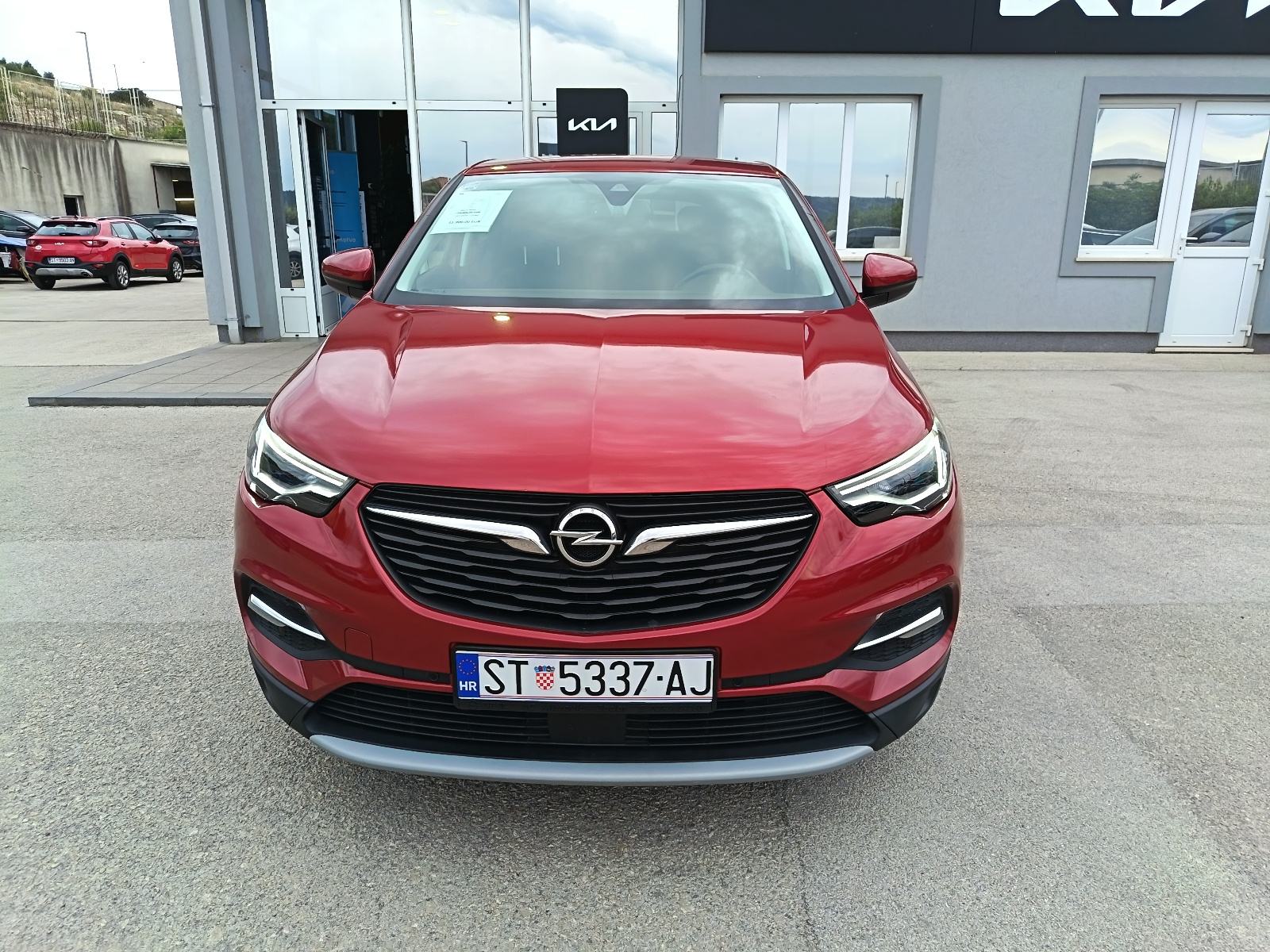 Opel Grandland 1,2T Innovation A/T, fotografija 2