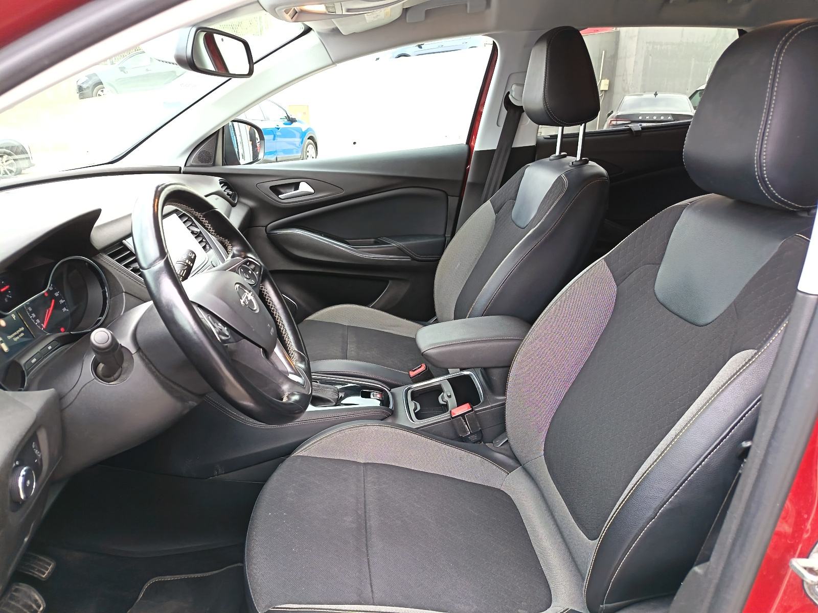 Opel Grandland 1,2T Innovation A/T, fotografija 13