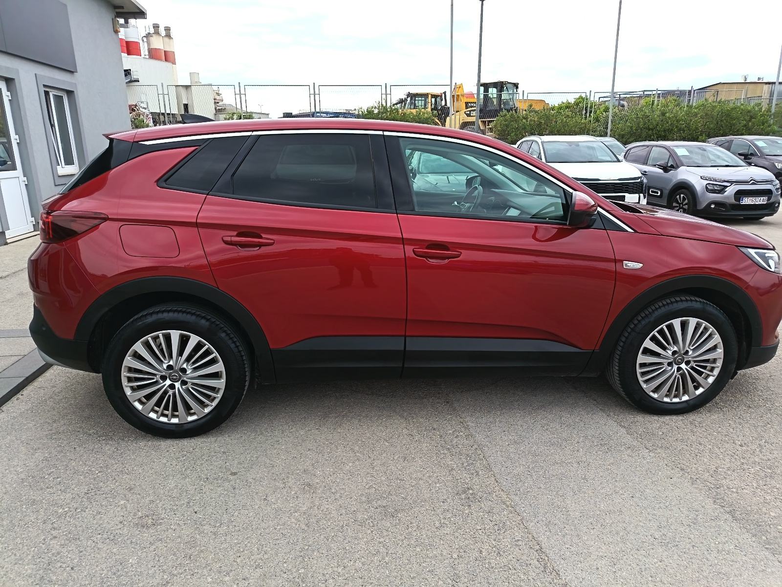 Opel Grandland 1,2T Innovation A/T, fotografija 8