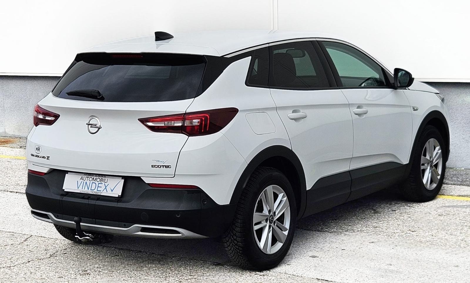 Opel grandland 1,2 turbo led navi veliki servis nove gume, fotografija 4