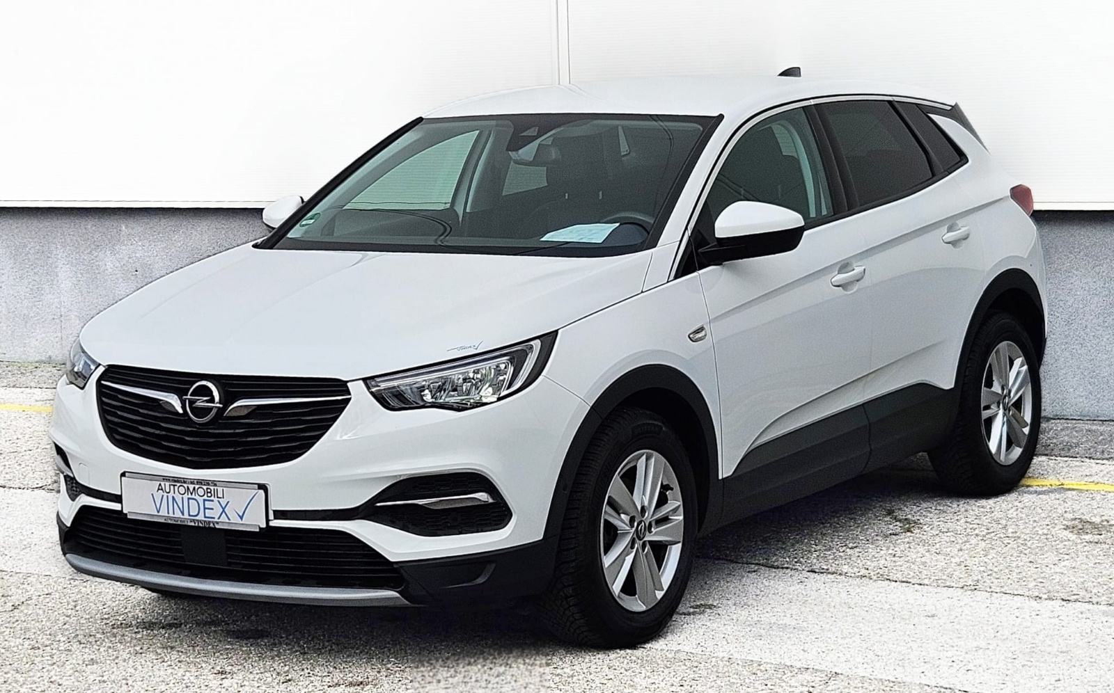 Opel grandland 1,2 turbo led navi veliki servis nove gume, fotografija 3