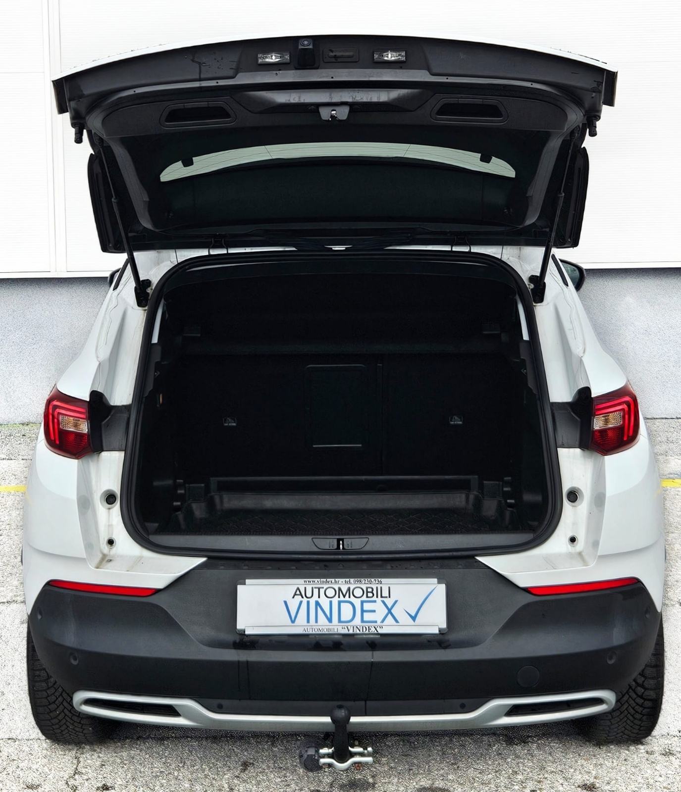 Opel grandland 1,2 turbo led navi veliki servis nove gume, fotografija 20