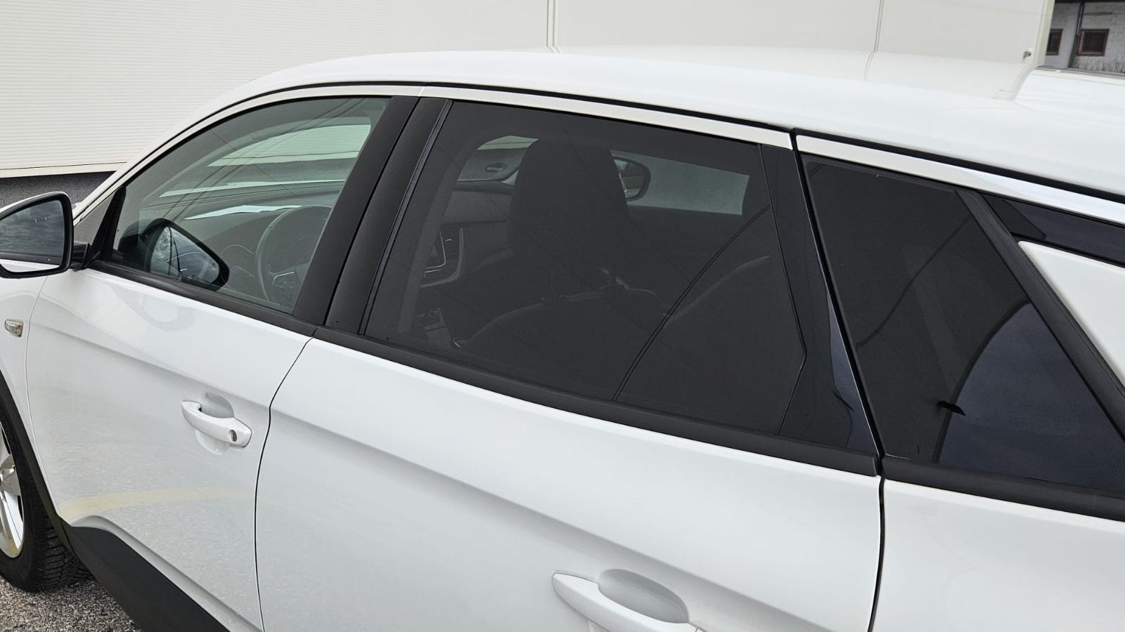 Opel grandland 1,2 turbo led navi veliki servis nove gume, fotografija 19