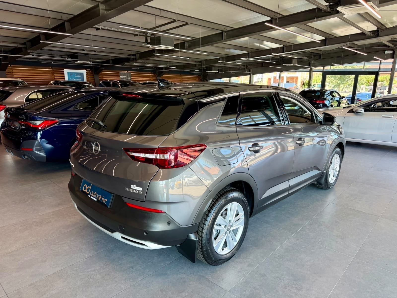 Opel Grandland 1,5 CDTI AUTOMATIK • KLIMA • 97.000KM • KAMERA •LEASING, fotografija 7