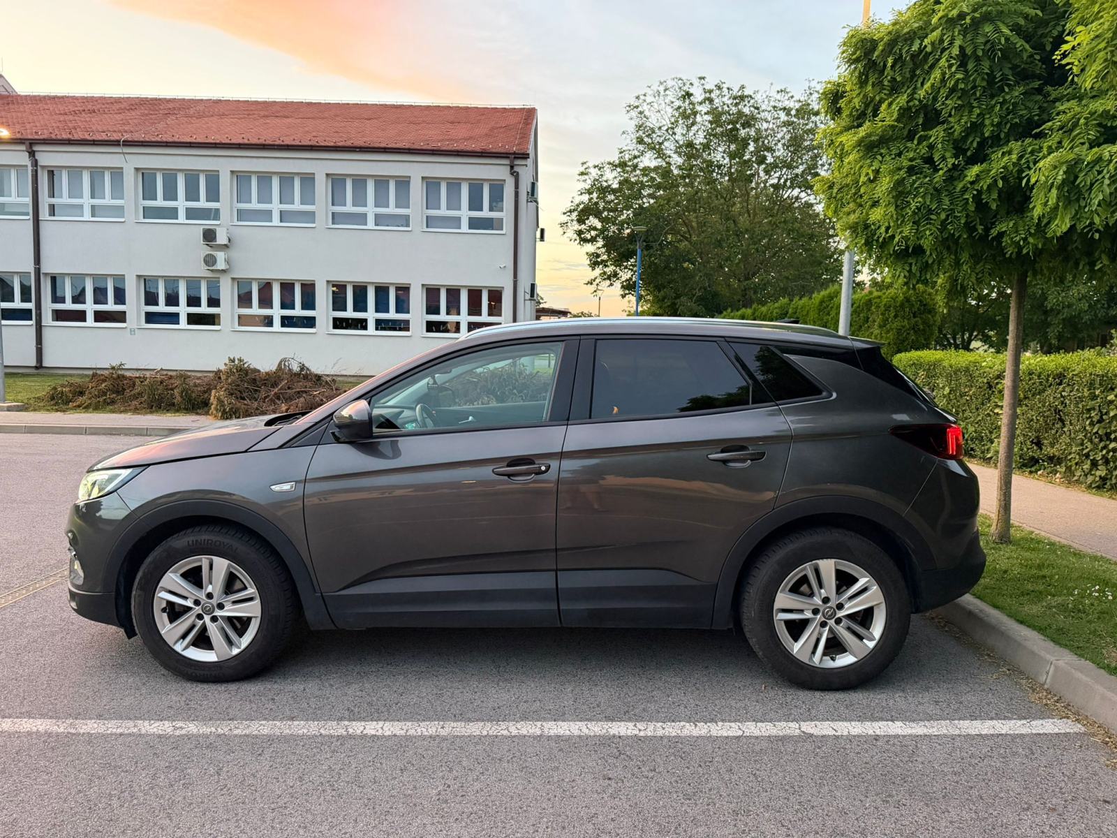 Opel Grandland 1,5 CDTI, automatik, fotografija 4