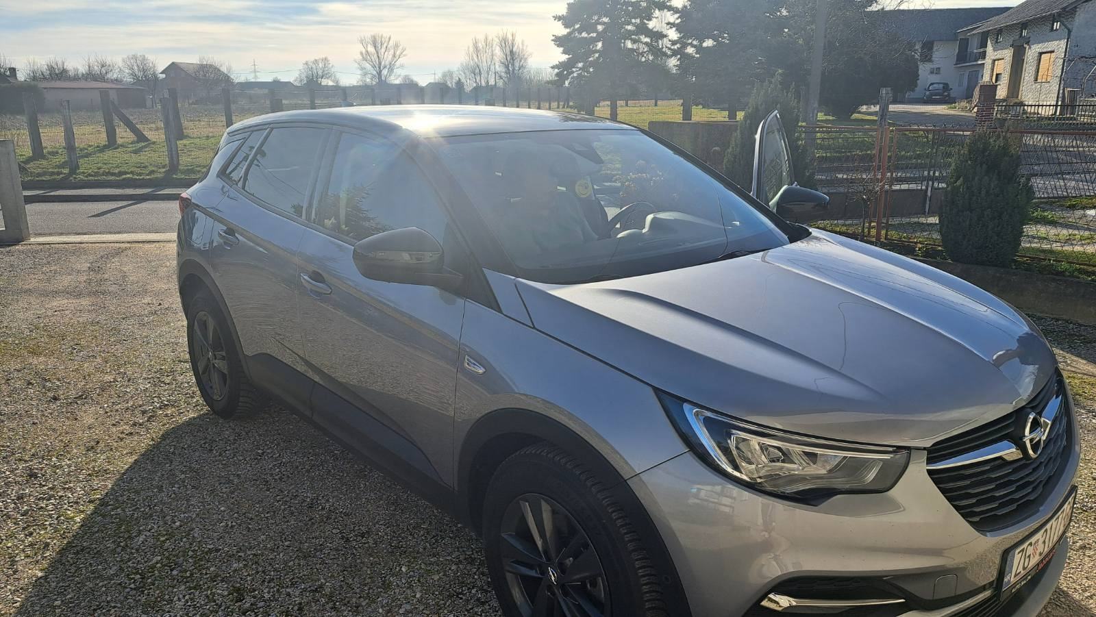 Opel Grandland 1,5 CDTI automatik, fotografija 2
