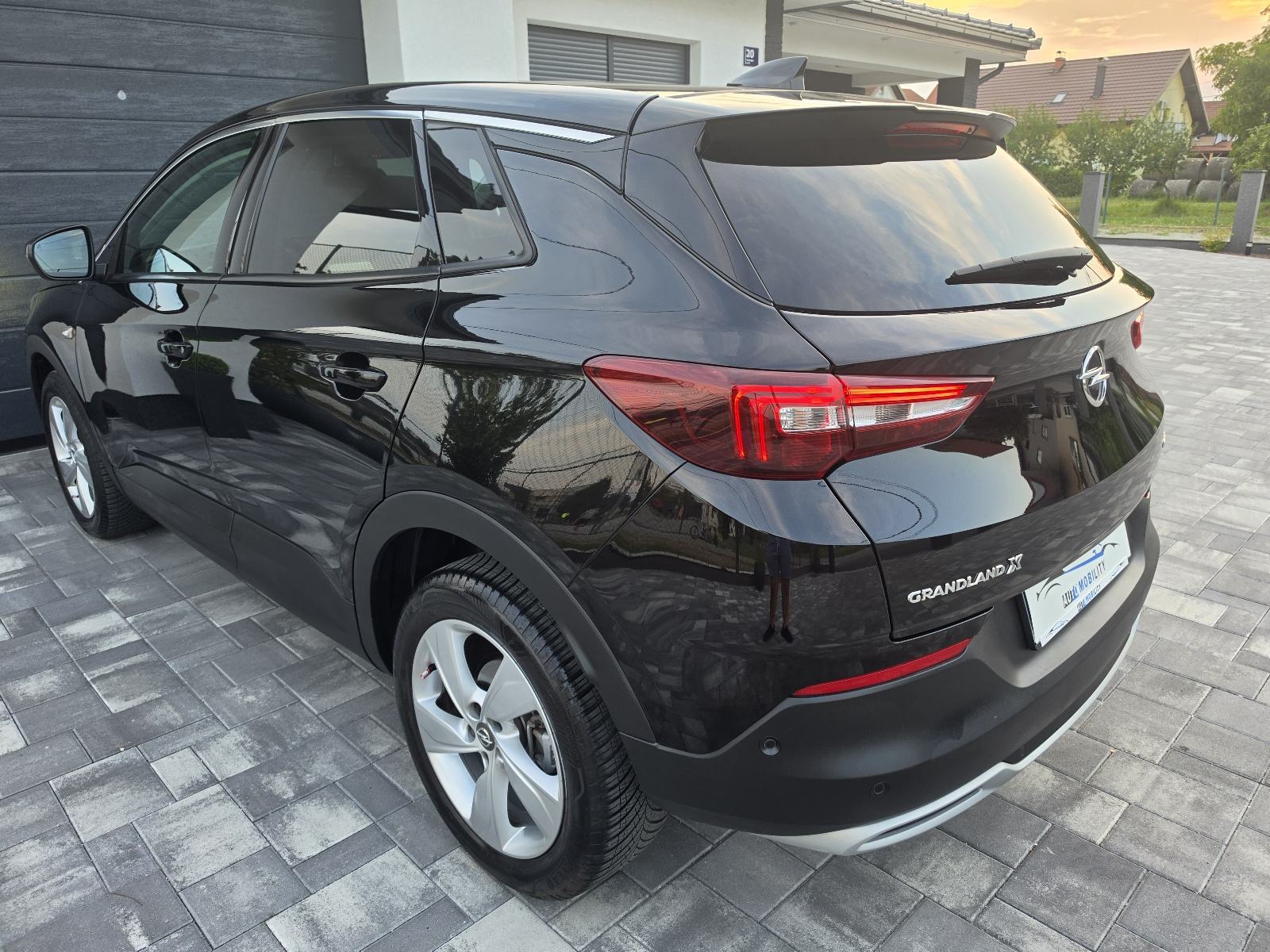 Opel Grandland 1,5 CDTI INOVATION PANO FULL LED KAMERA **GARANCIJA**, fotografija 6