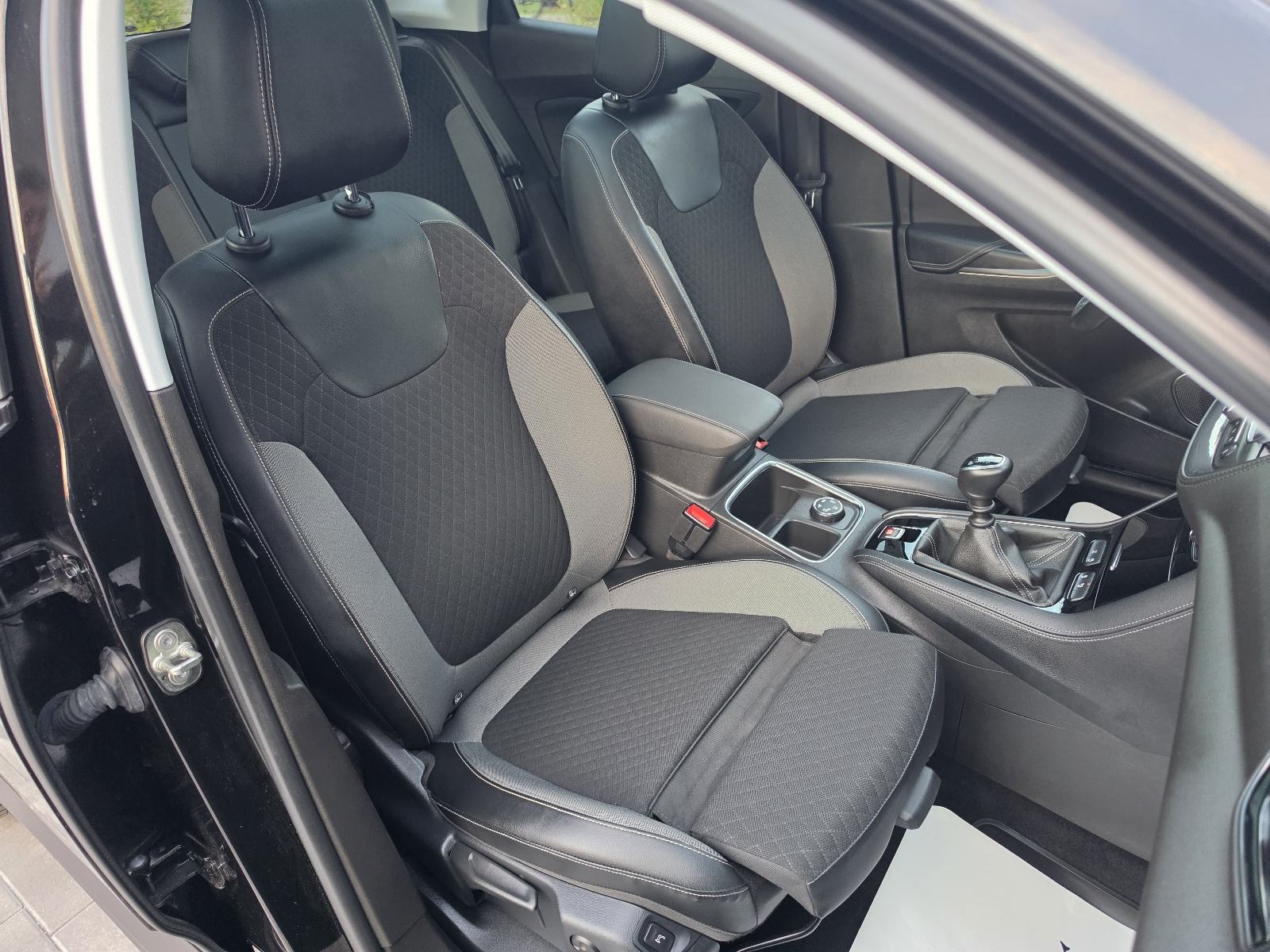 Opel Grandland 1,5 CDTI INOVATION PANO FULL LED KAMERA **GARANCIJA**, fotografija 13