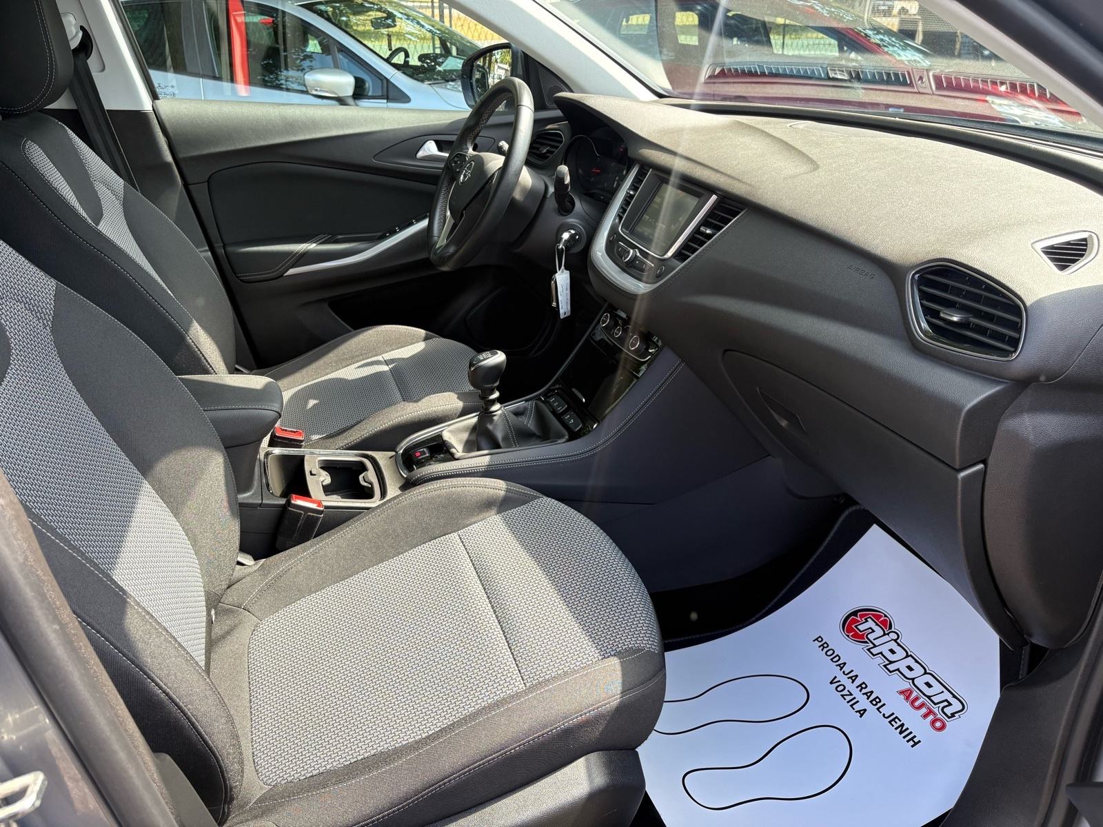 Opel Grandland 1,5 CDTI KLIMA - KUKA - LEASING RATA 244 €, fotografija 19