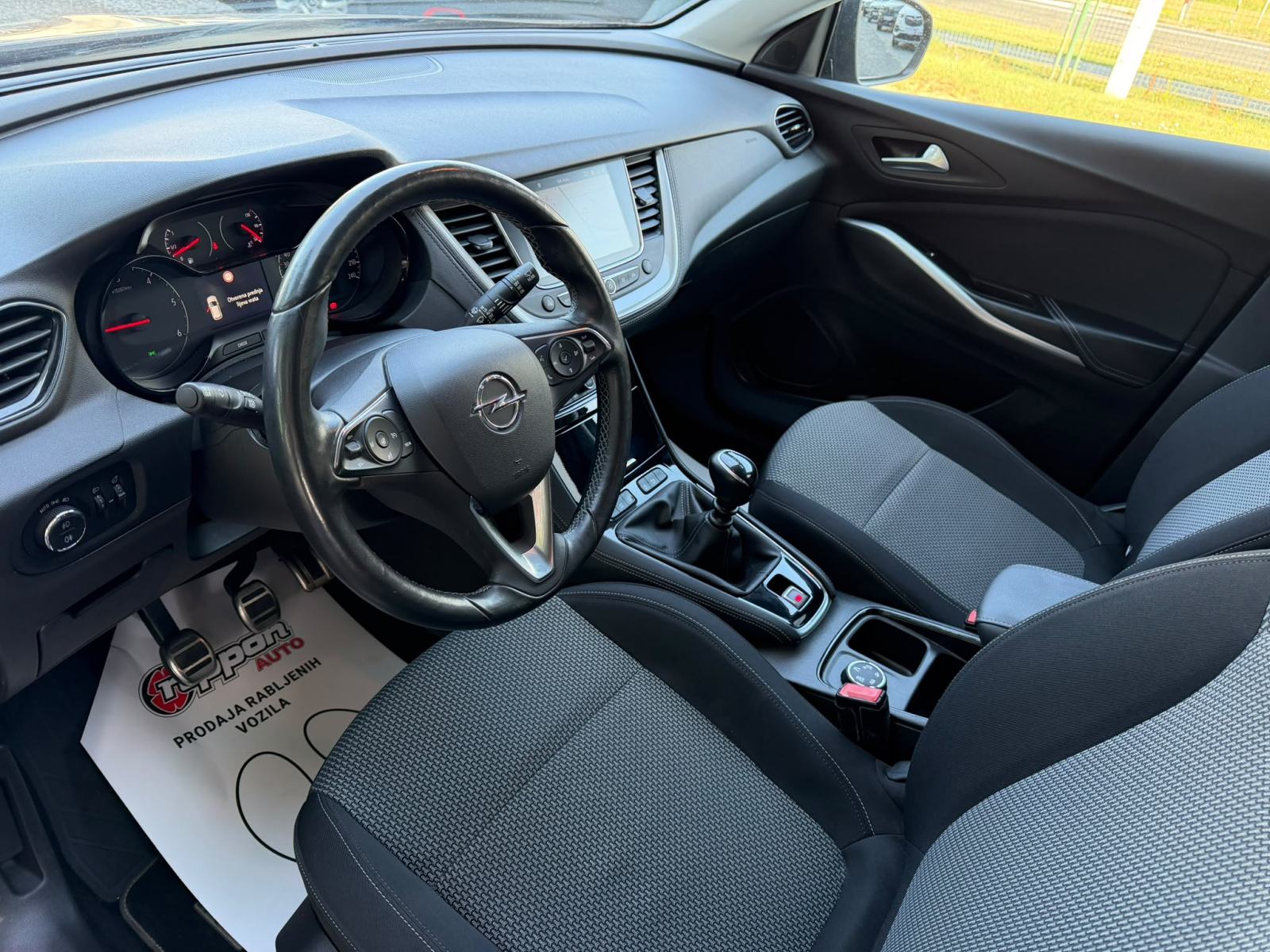 Opel Grandland 1,5 CDTI REG:07/2027 -NAVI - KAMERA - SERVISNA -LEASING, fotografija 11