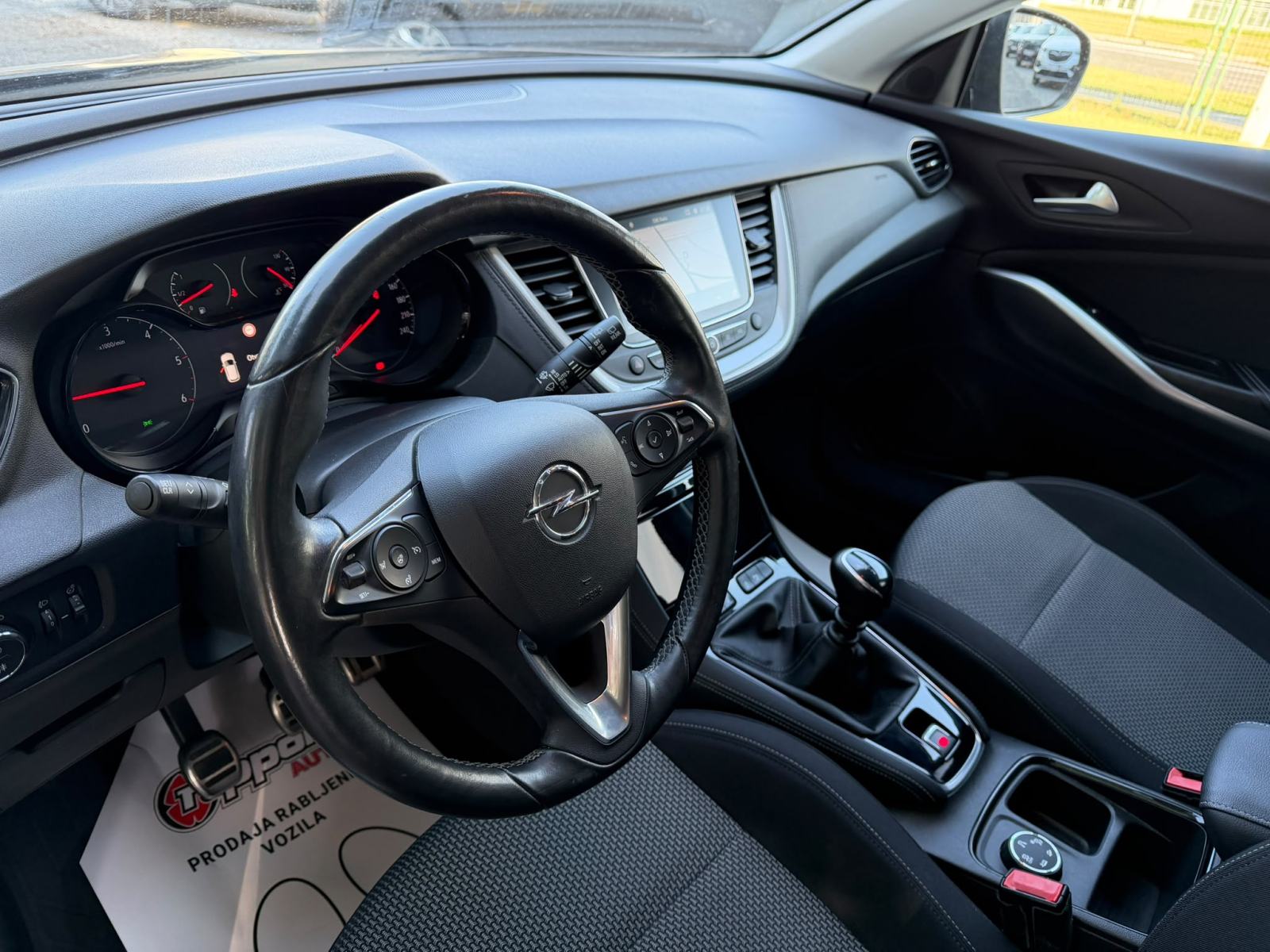 Opel Grandland 1,5 CDTI REG:07/2027 -NAVI - KAMERA - SERVISNA -LEASING, fotografija 10