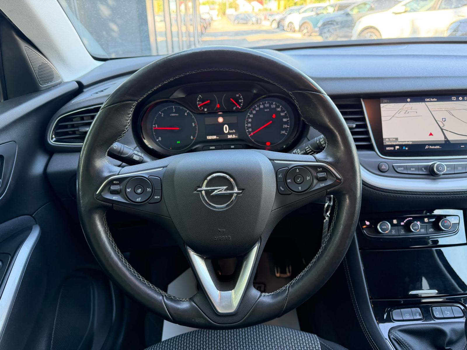 Opel Grandland 1,5 CDTI REG:07/2027 -NAVI - KAMERA - SERVISNA -LEASING, fotografija 15