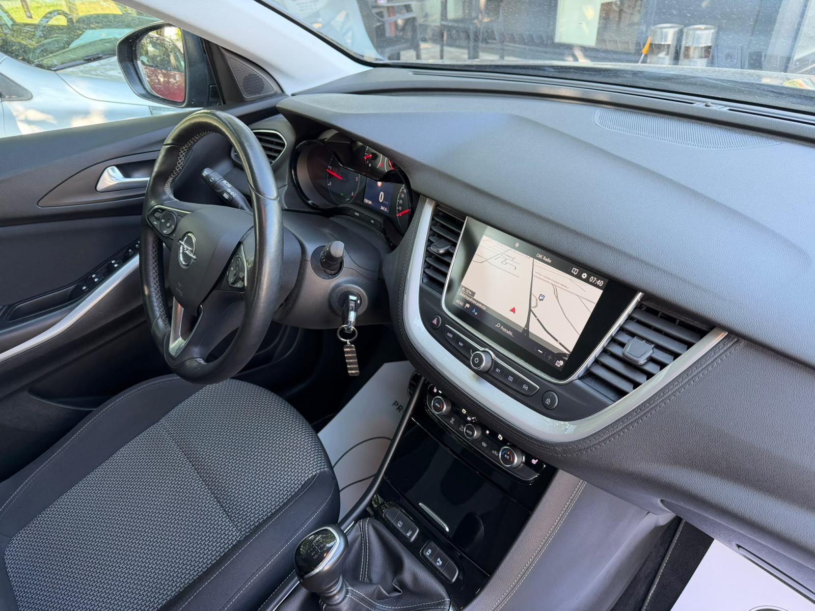 Opel Grandland 1,5 CDTI REG:07/2027 -NAVI - KAMERA - SERVISNA -LEASING, fotografija 18