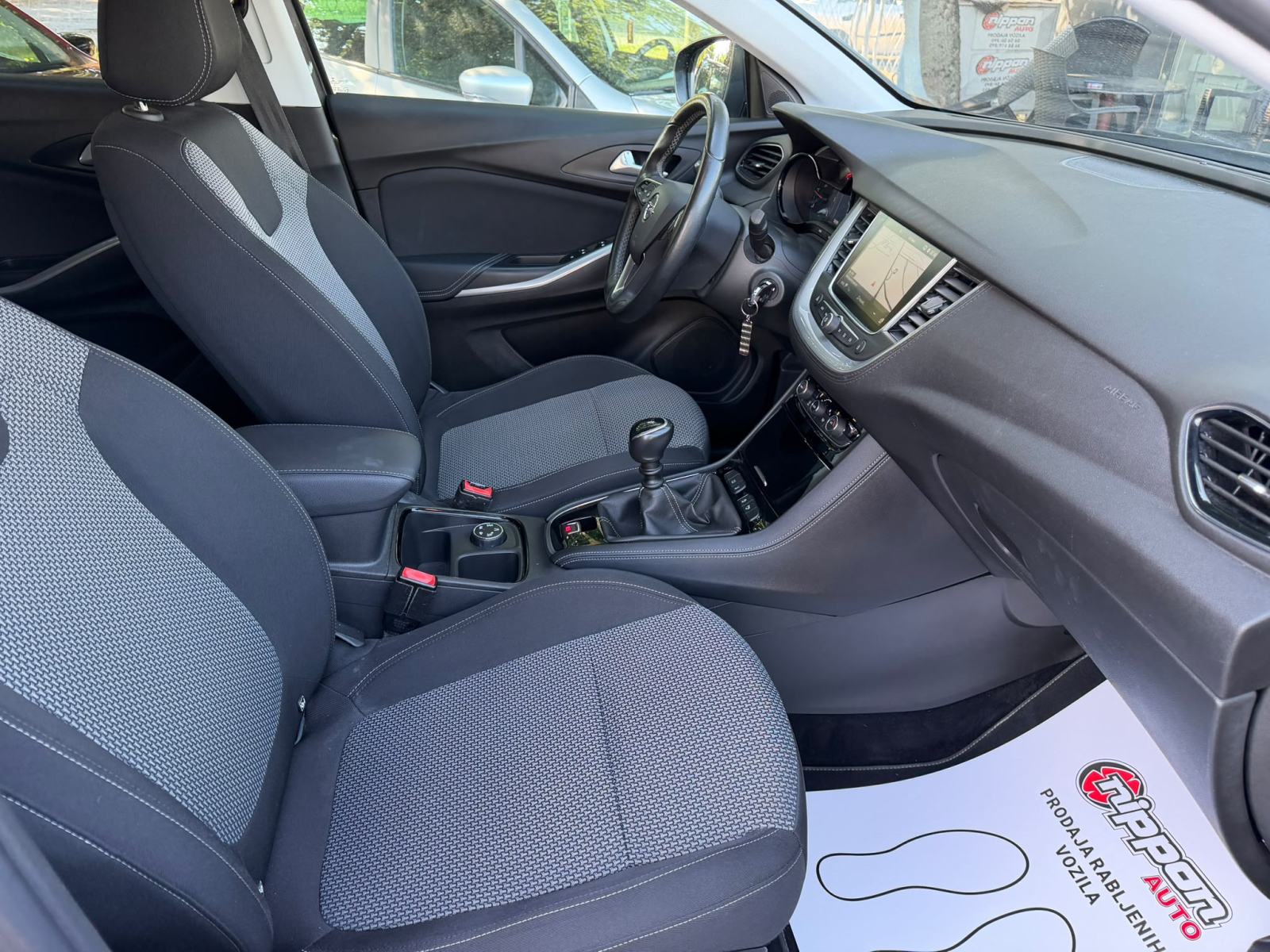 Opel Grandland 1,5 CDTI REG:07/2027 -NAVI - KAMERA - SERVISNA -LEASING, fotografija 20