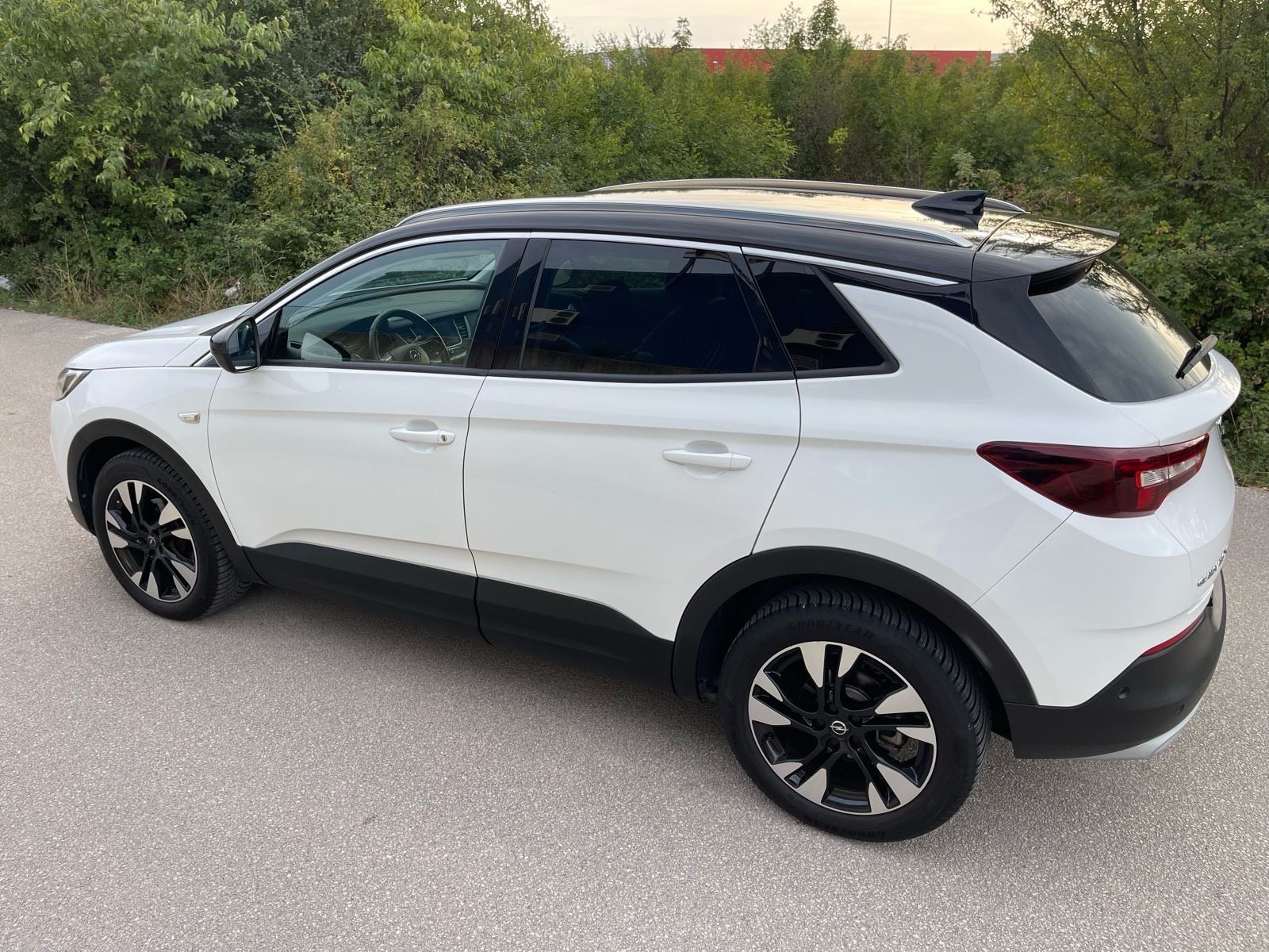 Opel Grandland 1,5 CDTI, fotografija 12