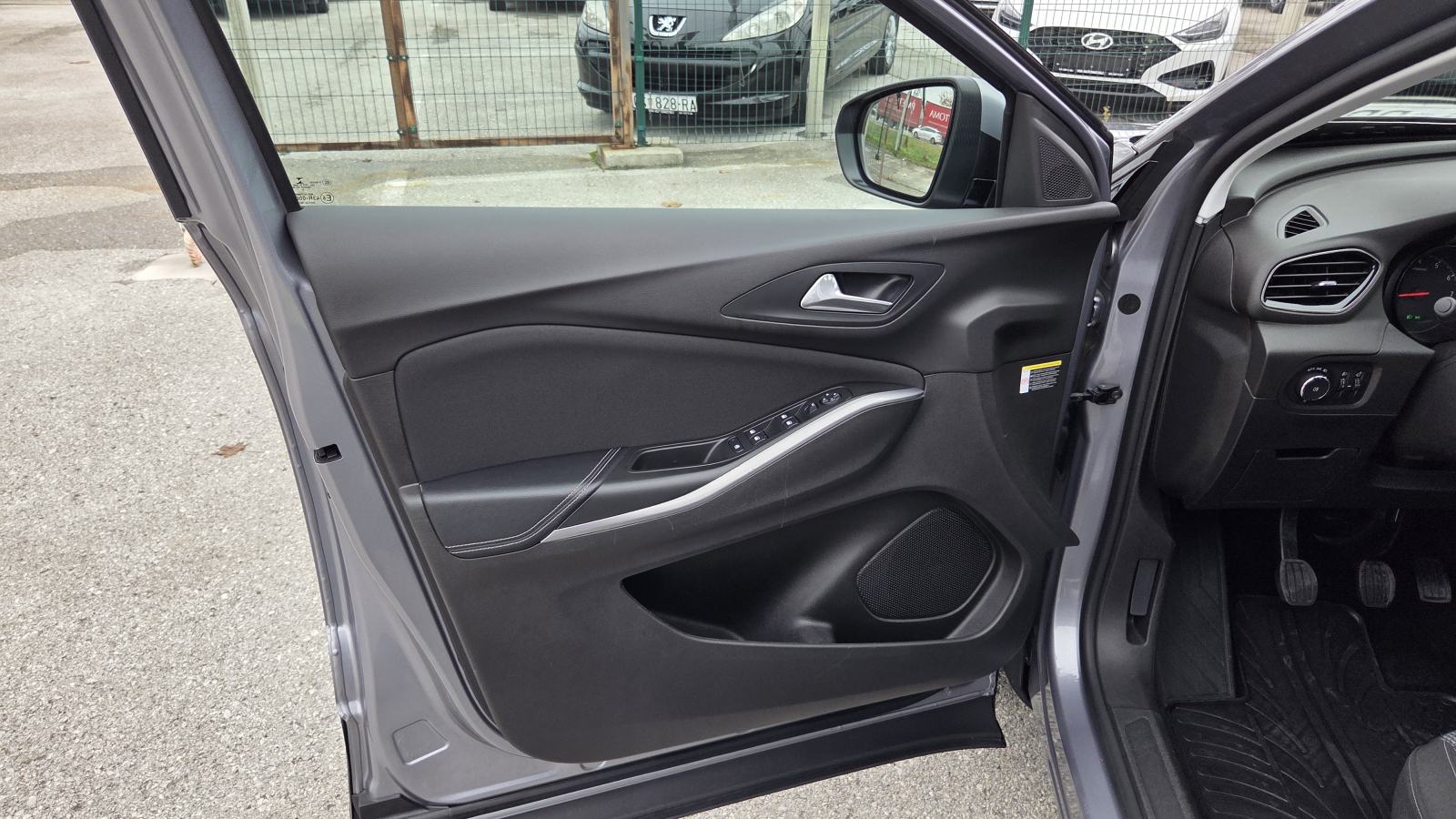 Opel Grandland 1,5 CDTI*ENJOY 114 TKM LED SVEJTLA NAVI KUPLJEN U HR., fotografija 19