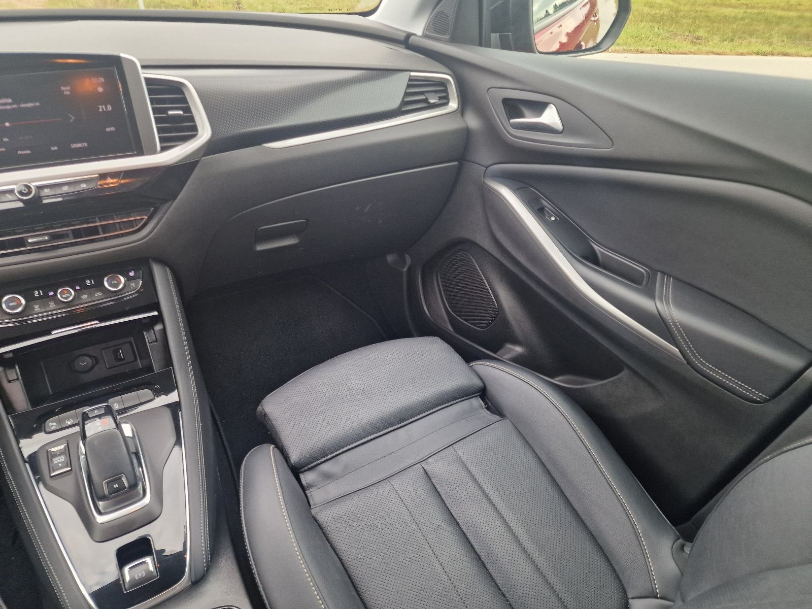 OPEL GRANDLAND 2023 1.5 DIESEL AUTOMATIK BUSINESS ELEGANCE – REG 12/20, fotografija 12