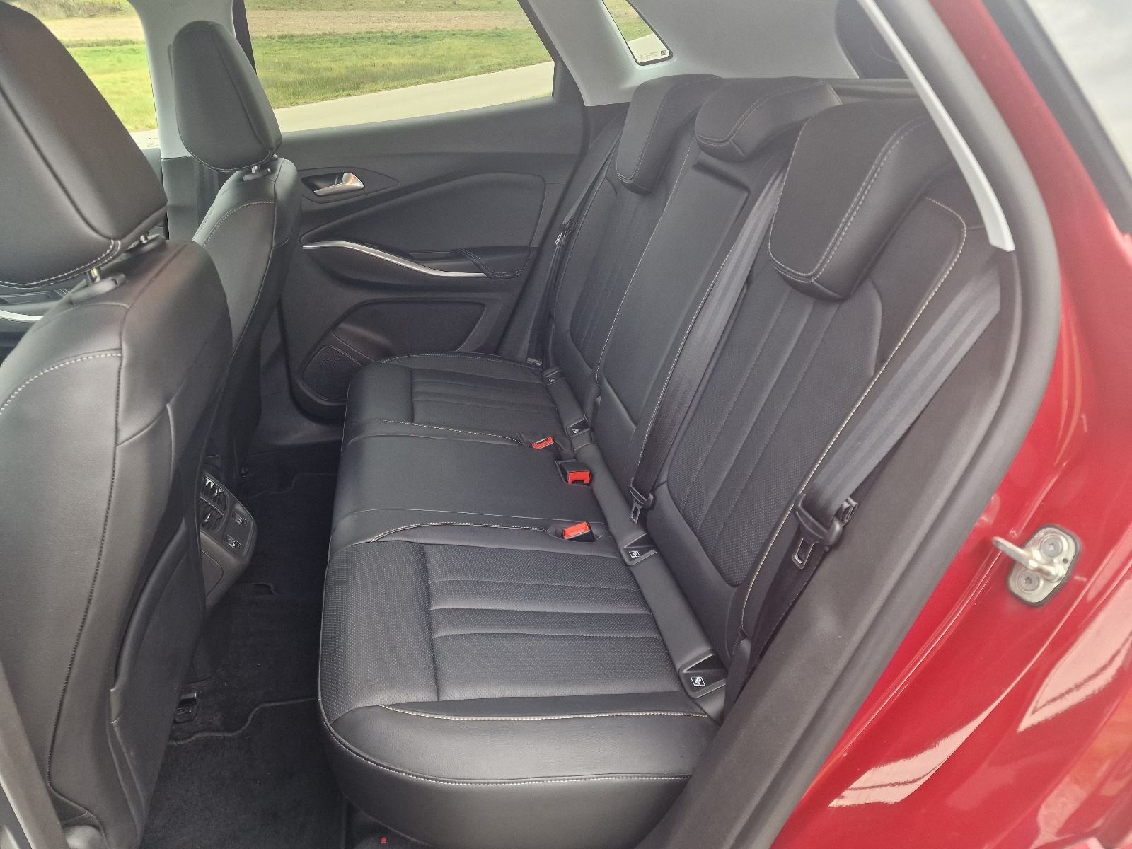 OPEL GRANDLAND 2023 1.5 DIESEL AUTOMATIK BUSINESS ELEGANCE – REG 12/20, fotografija 13