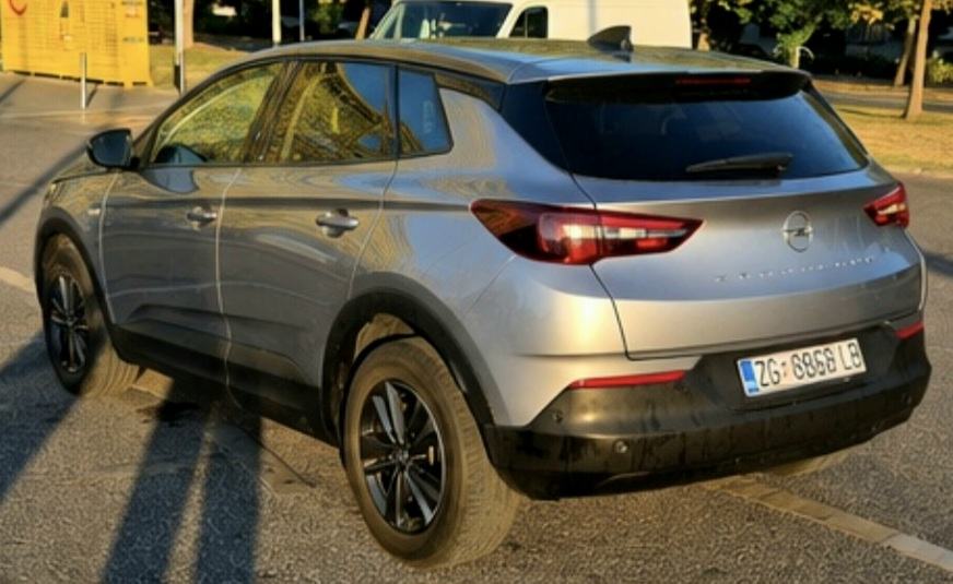 Opel Grandland / redizajn / automatic / servisna / 73.000km!, fotografija 4