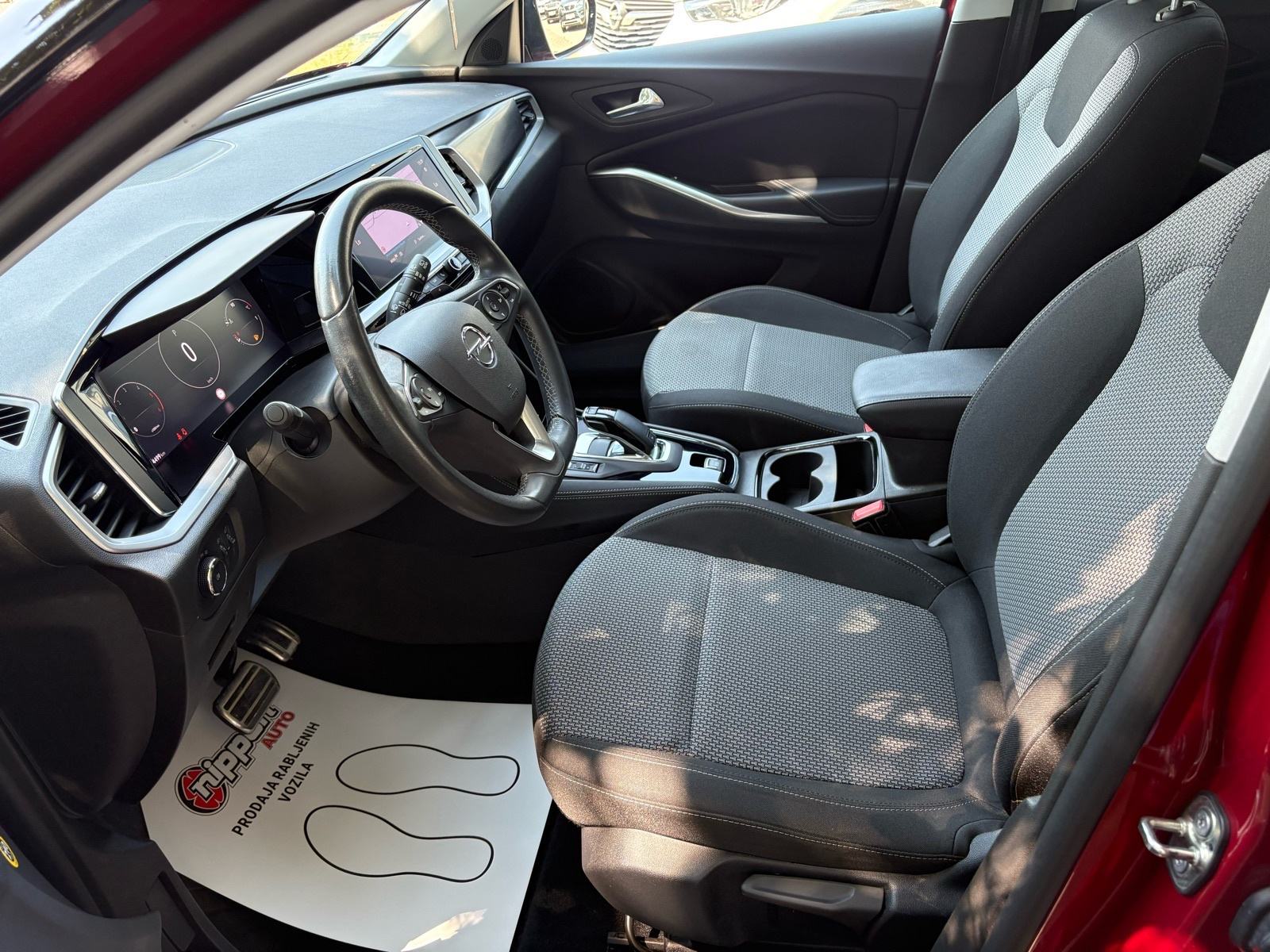 Opel Grandland 1,5 D GS Line - 54.000KM - AUTOMATIK - LEASING, fotografija 11