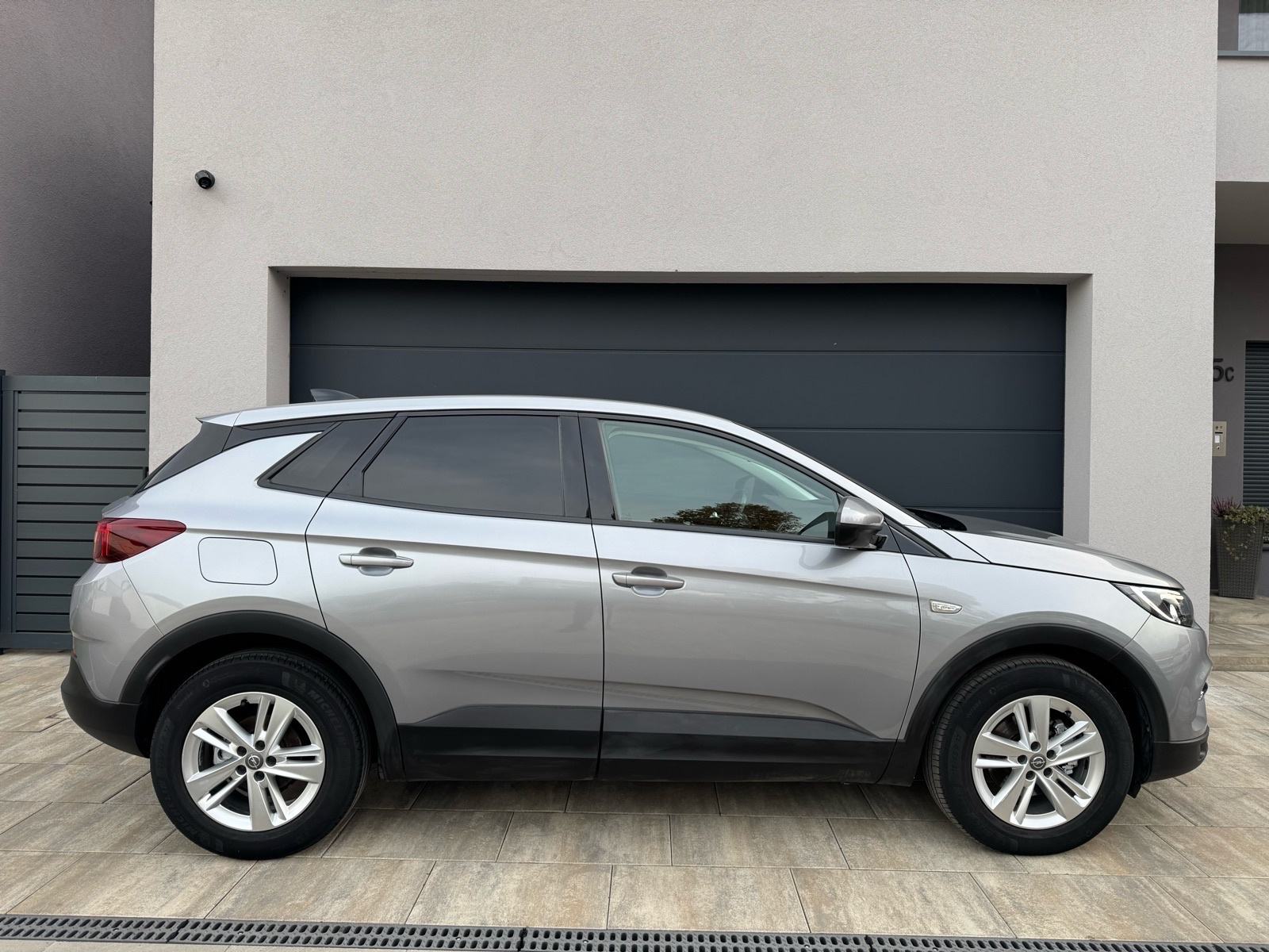 Opel Grandland 1,5 - PRVI VLASNIK, TOP STANJE, JASMTVO, LEASING, fotografija 6