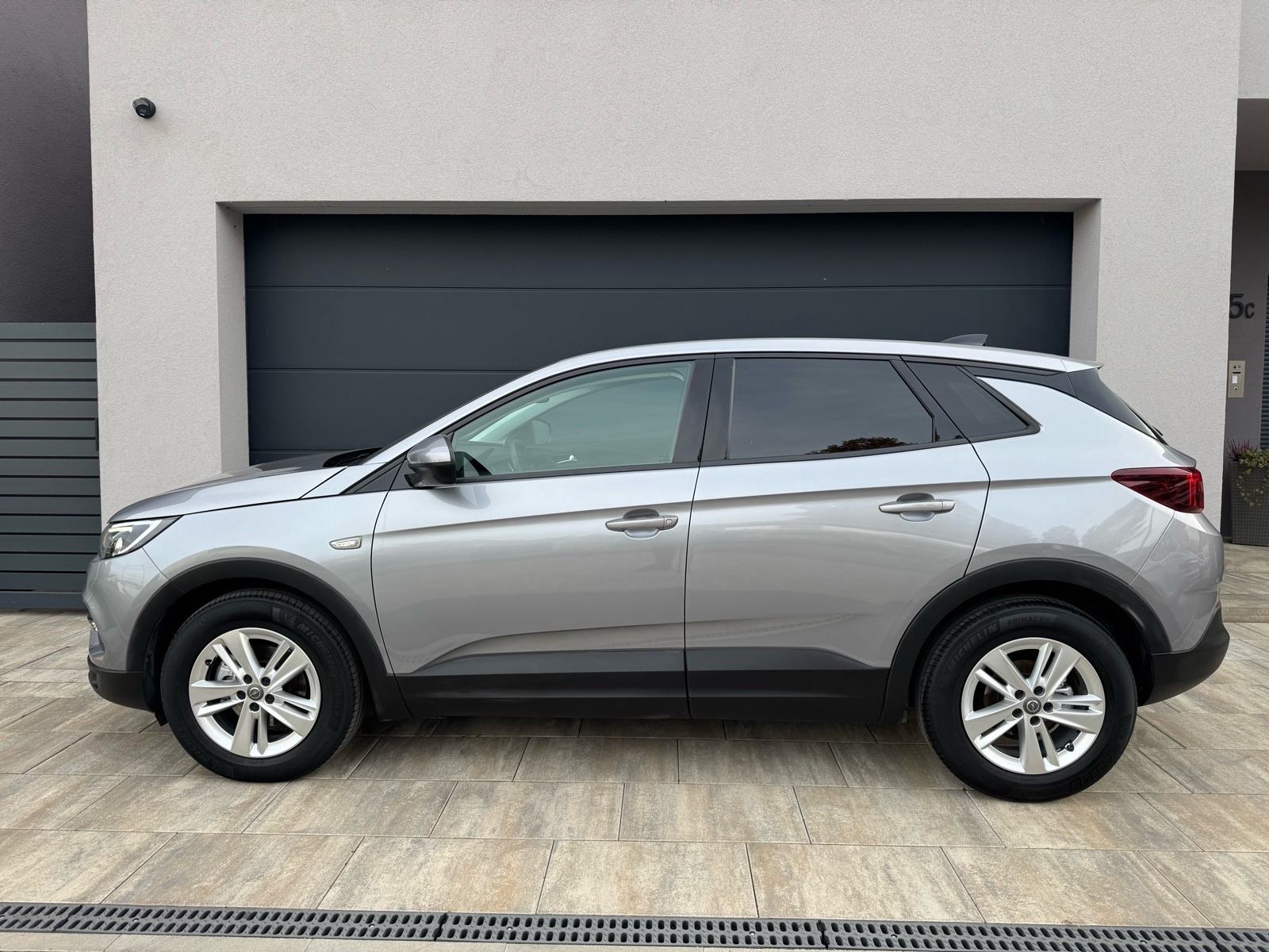 Opel Grandland 1,5 - PRVI VLASNIK, TOP STANJE, JASMTVO, LEASING, fotografija 2
