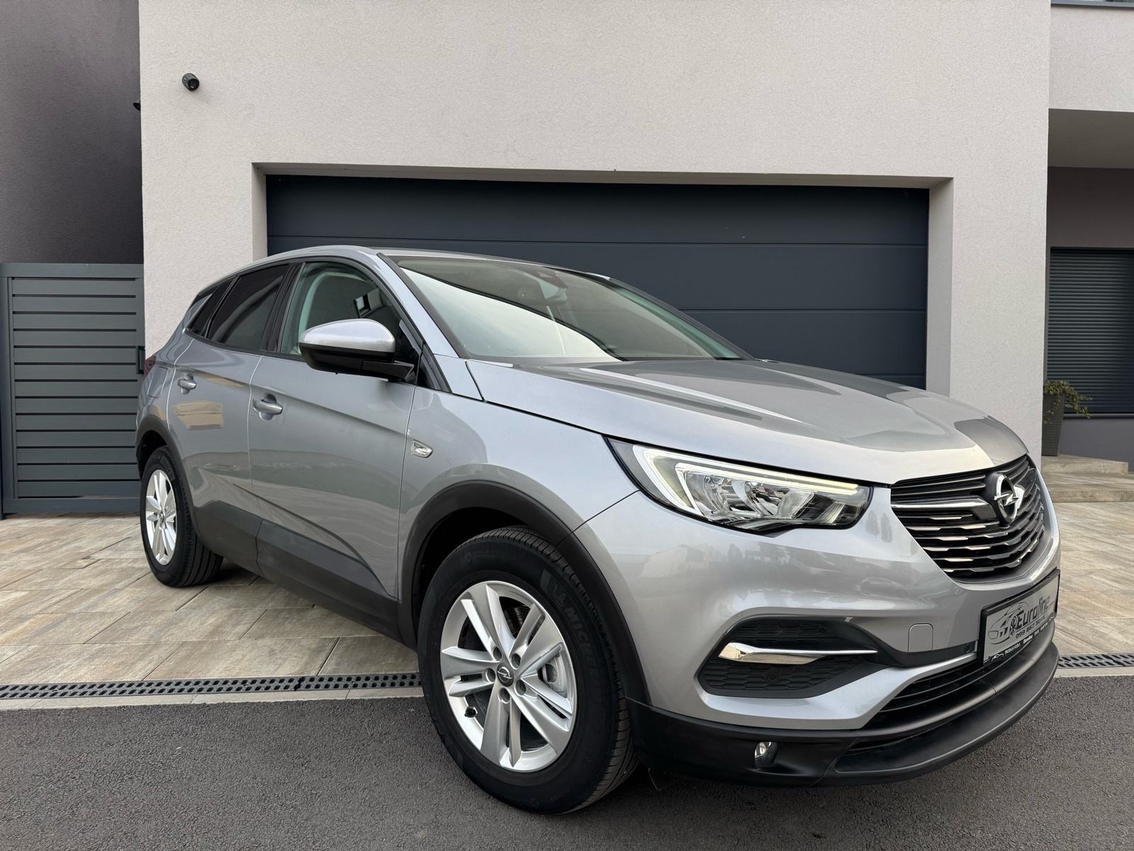 Opel Grandland 1,5 - PRVI VLASNIK, TOP STANJE, JASMTVO, LEASING, fotografija 7