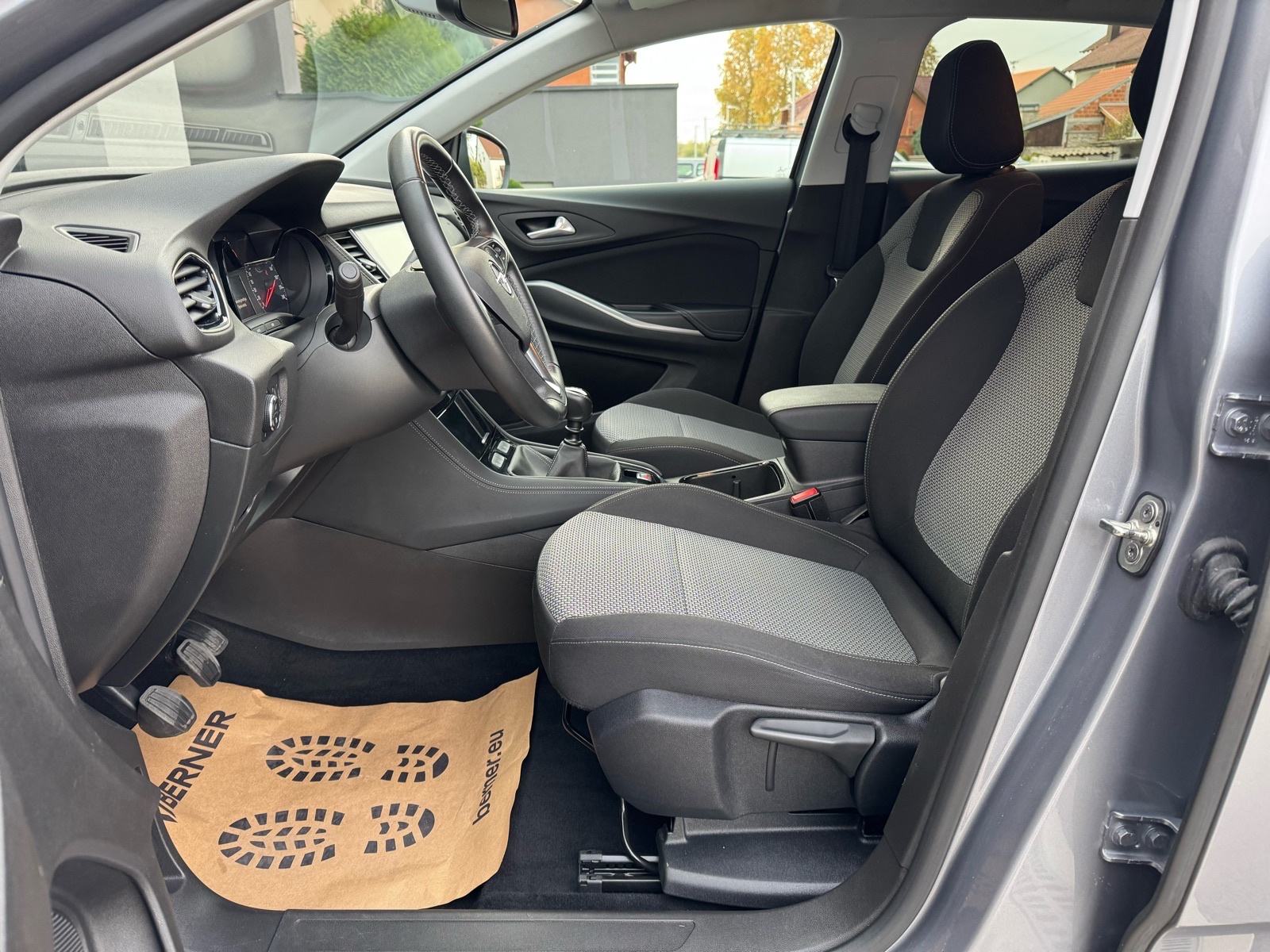 Opel Grandland 1,5 - PRVI VLASNIK, TOP STANJE, JASMTVO, LEASING, fotografija 11