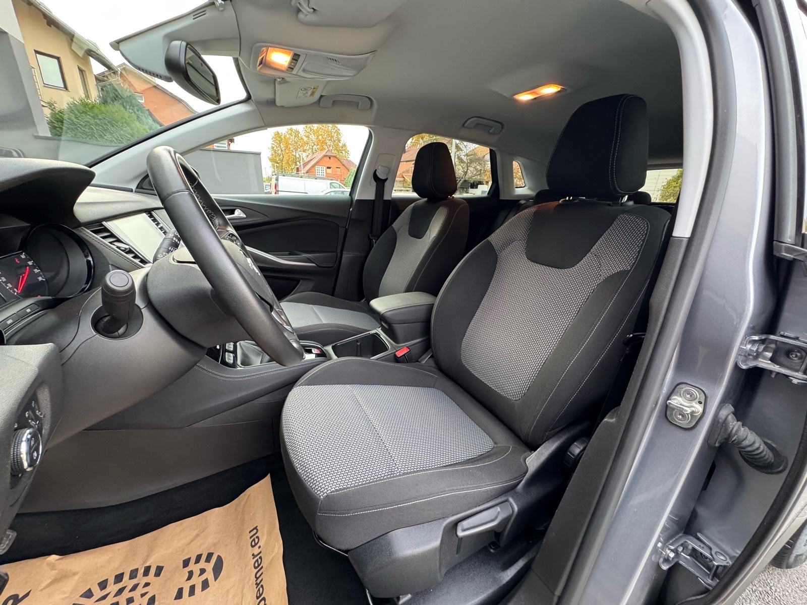 Opel Grandland 1,5 - PRVI VLASNIK, TOP STANJE, JASMTVO, LEASING, fotografija 10