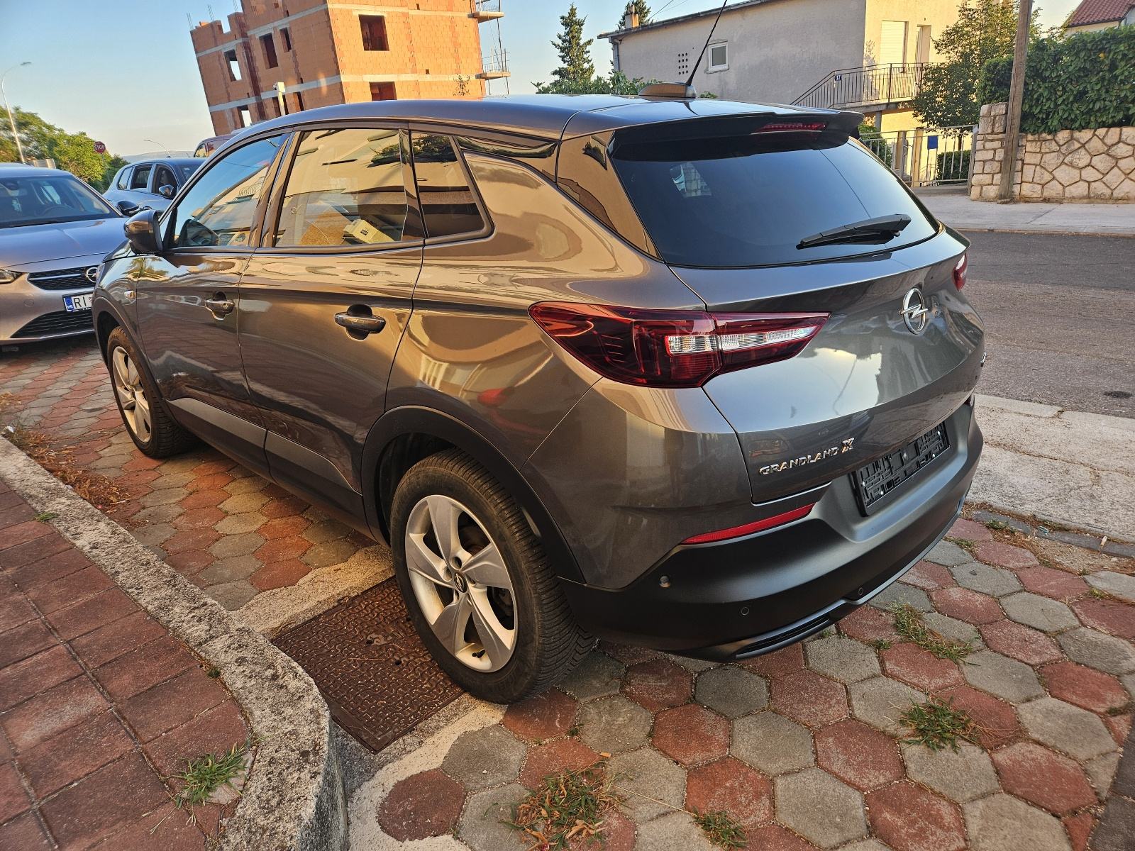 Opel Grandland 1.6 CDTI ***HRVATSKI AUTO ****, fotografija 6
