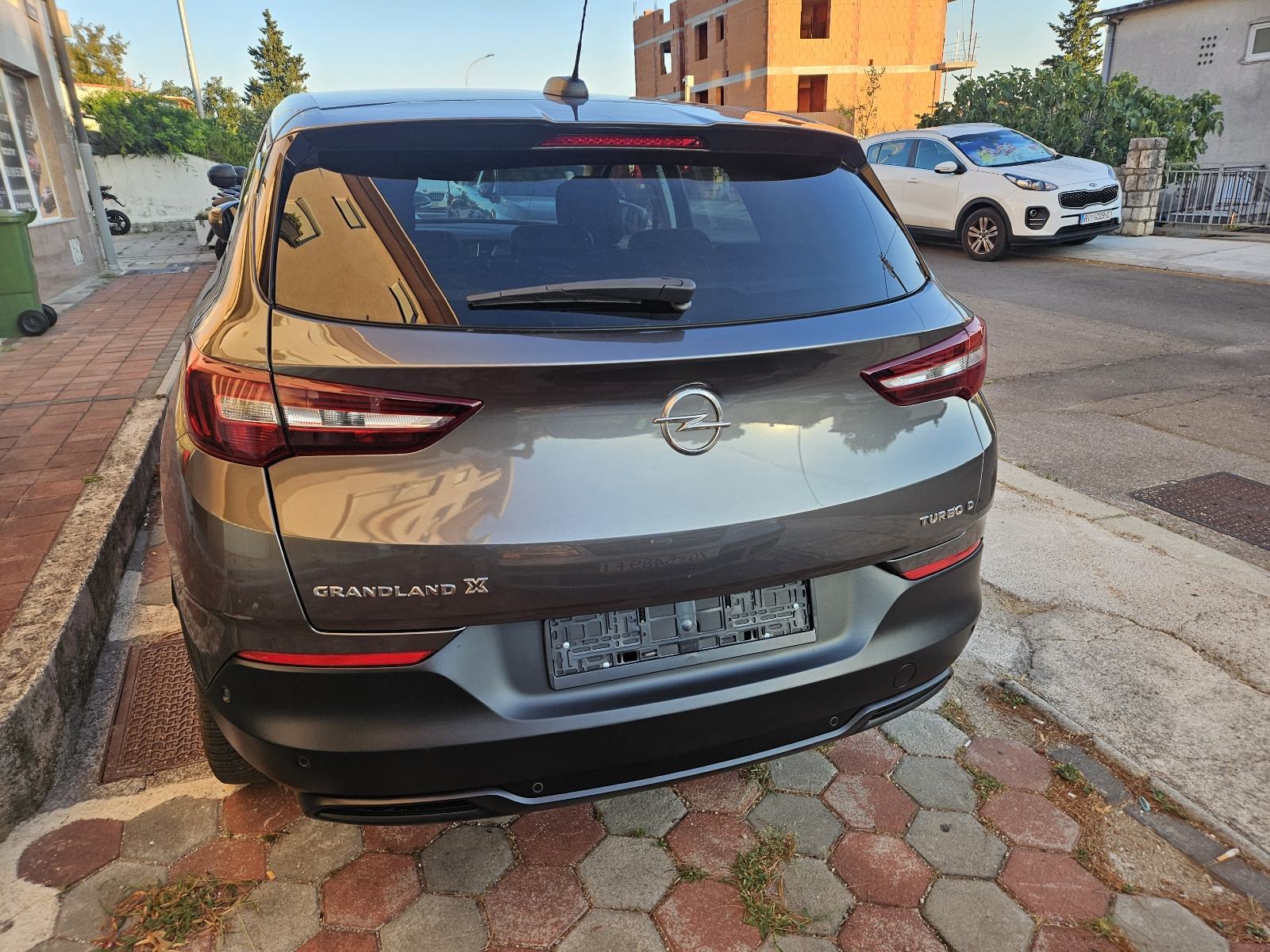 Opel Grandland 1.6 CDTI ***HRVATSKI AUTO ****, fotografija 5