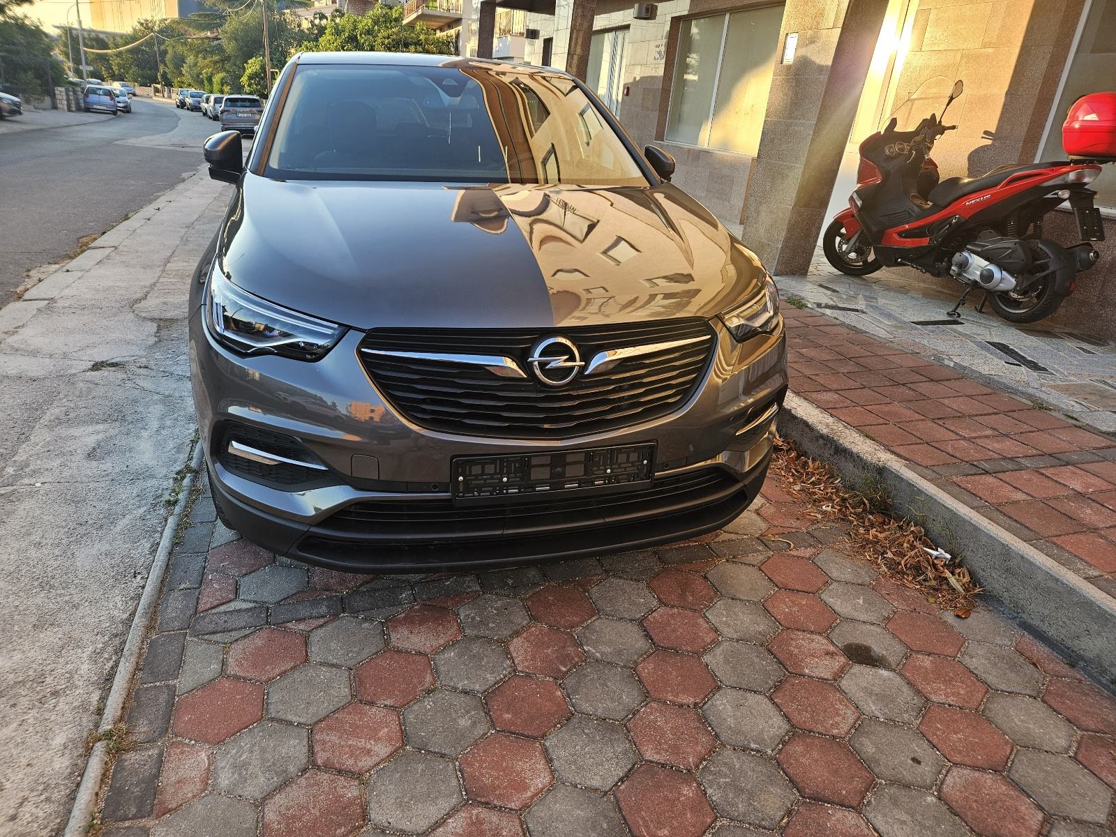Opel Grandland 1.6 CDTI ***HRVATSKI AUTO ****, fotografija 2