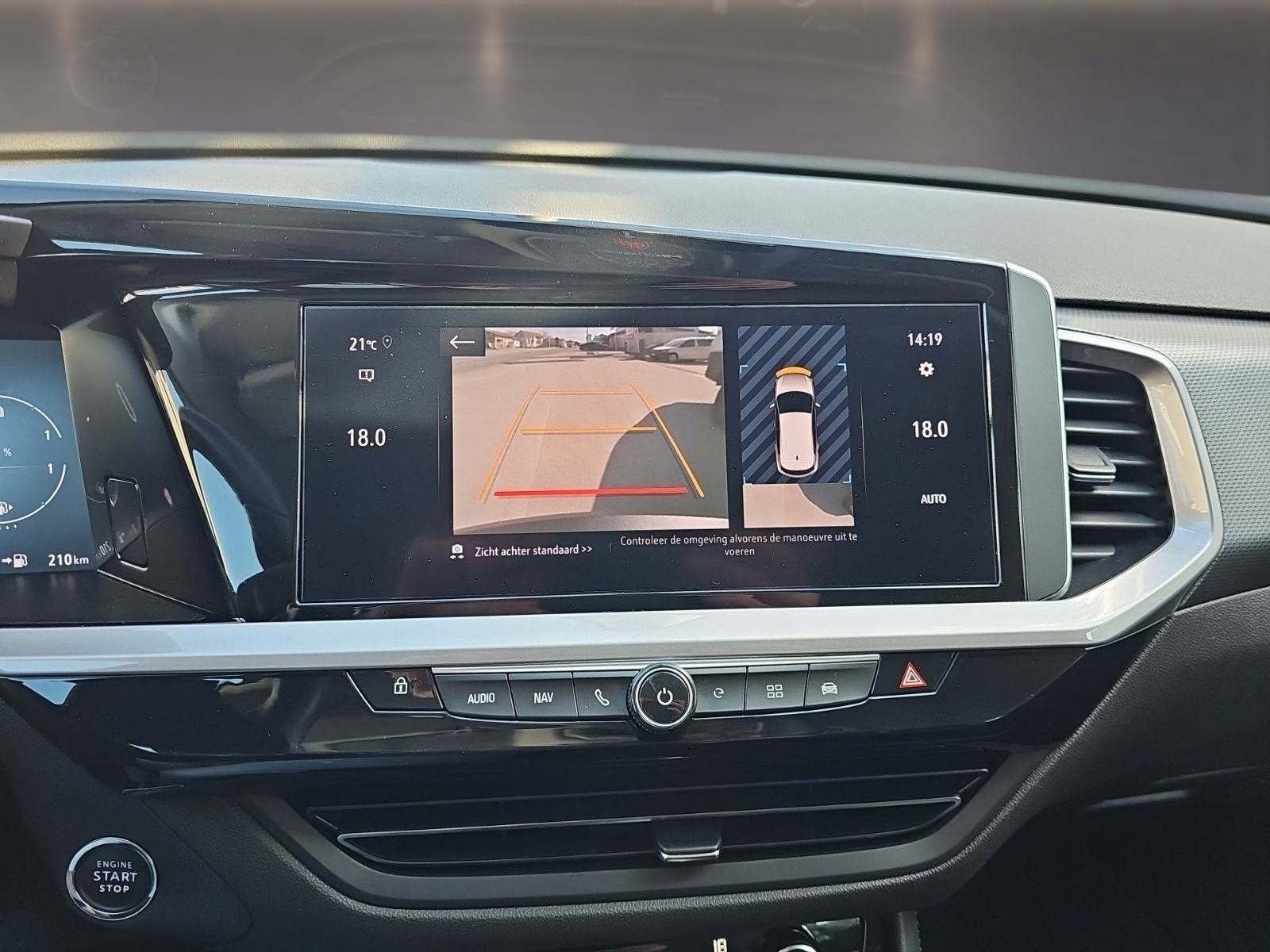 Opel Grandland 1,6 Turbo,224 KS,HYIBRID,AUTOMATIK,KAMERA,LED SVIJETLA, fotografija 18