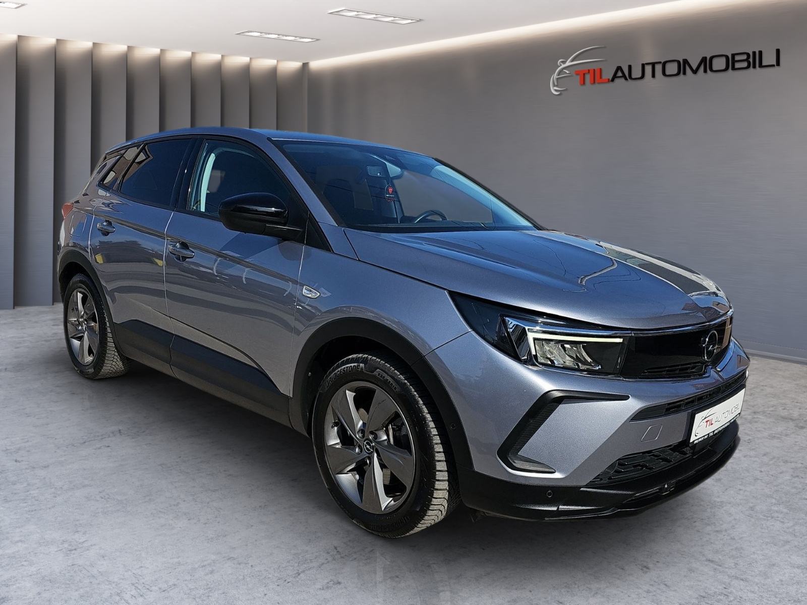 Opel Grandland 1,6 Turbo,224 KS,HYIBRID,AUTOMATIK,KAMERA,LED SVIJETLA, fotografija 4