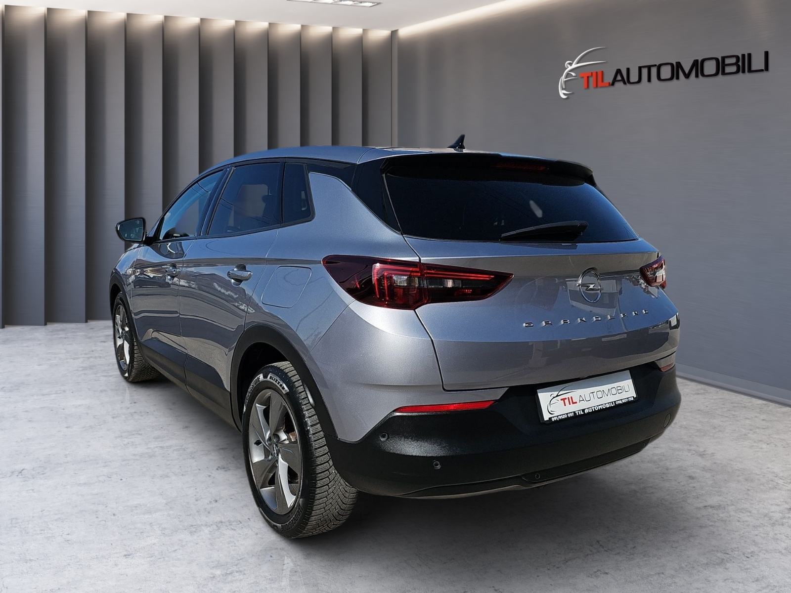 Opel Grandland 1,6 Turbo,224 KS,HYIBRID,AUTOMATIK,KAMERA,LED SVIJETLA, fotografija 9