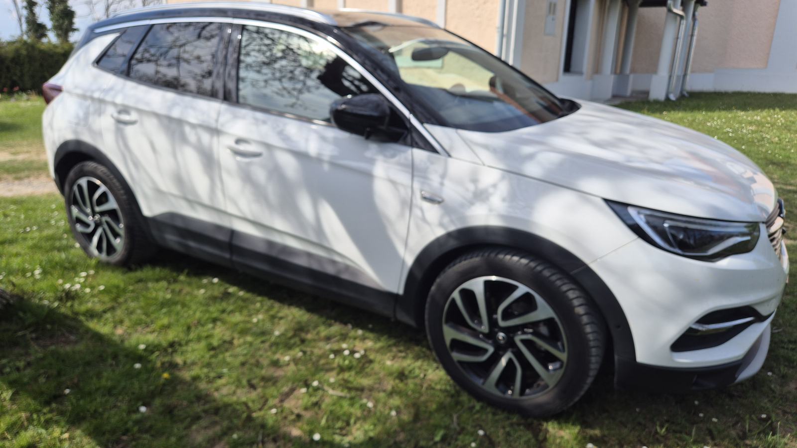 Opel Grandland X 2,0 CDTI, Ultimate, automatik, full LED, kamere 360, fotografija 3