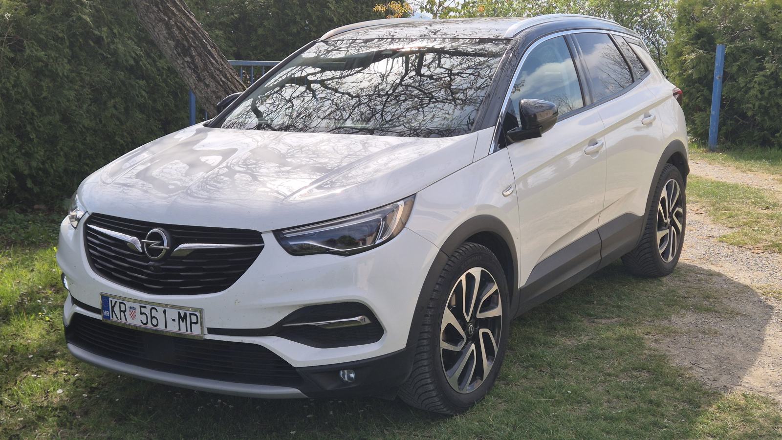 Opel Grandland X 2,0 CDTI, Ultimate, automatik, full LED, kamere 360, fotografija 2