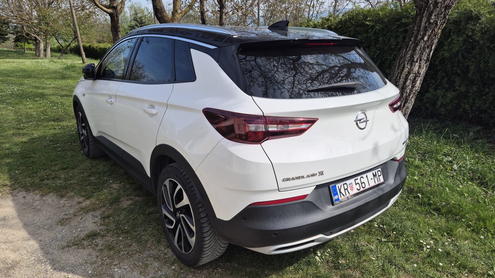 Opel Grandland X 2,0 CDTI, Ultimate, automatik, full LED, kamere 360, fotografija 5