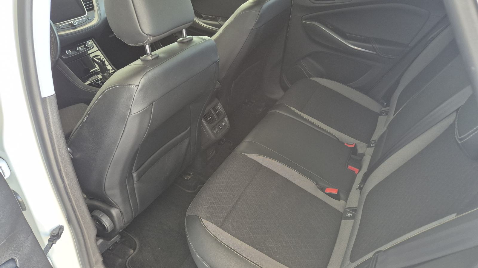 Opel Grandland X 2,0 CDTI, Ultimate, automatik, full LED, kamere 360, fotografija 10