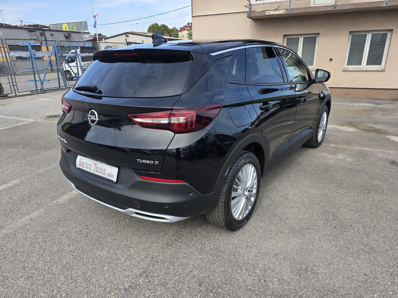 Opel Grandland 2,0 X 2.0 CDTi, 177 KS, automatik, servisna, kamera..., fotografija 5