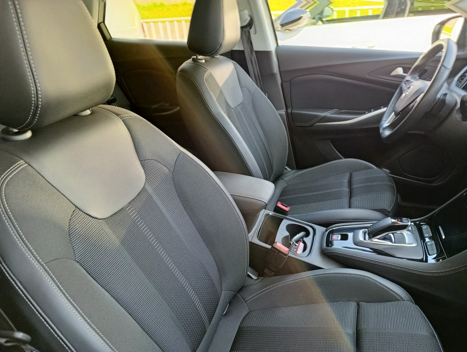 Opel Grandland GS-Line Automatik, LED svjetla, navigacija, jamstvo, fotografija 10