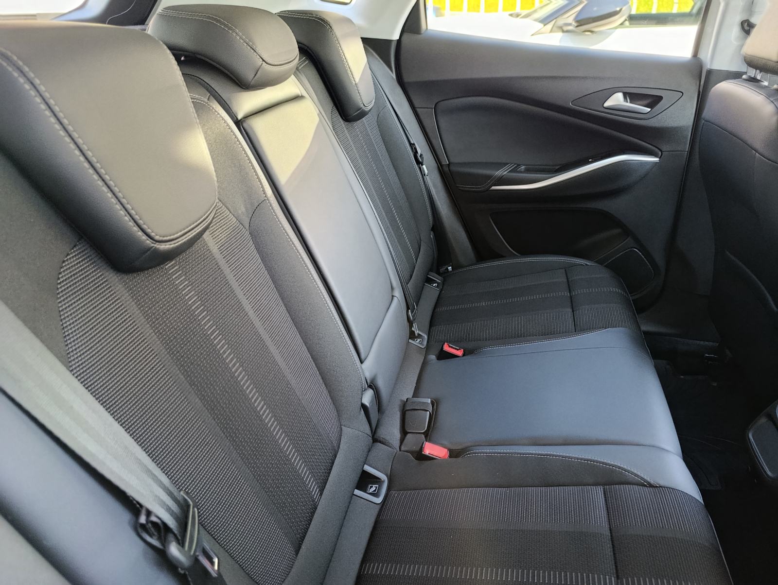 Opel Grandland GS-Line Automatik, LED svjetla, navigacija, jamstvo, fotografija 13