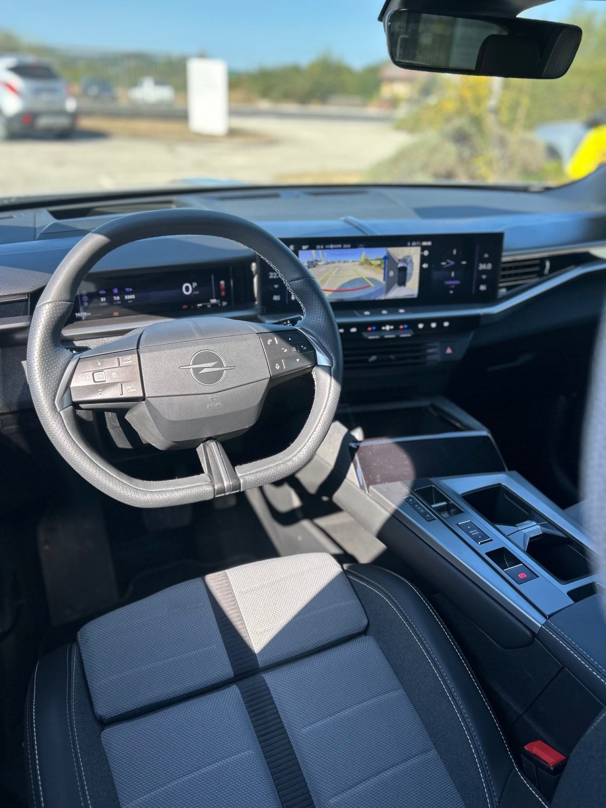 Opel Grandland Hybrid eDCT, fotografija 4